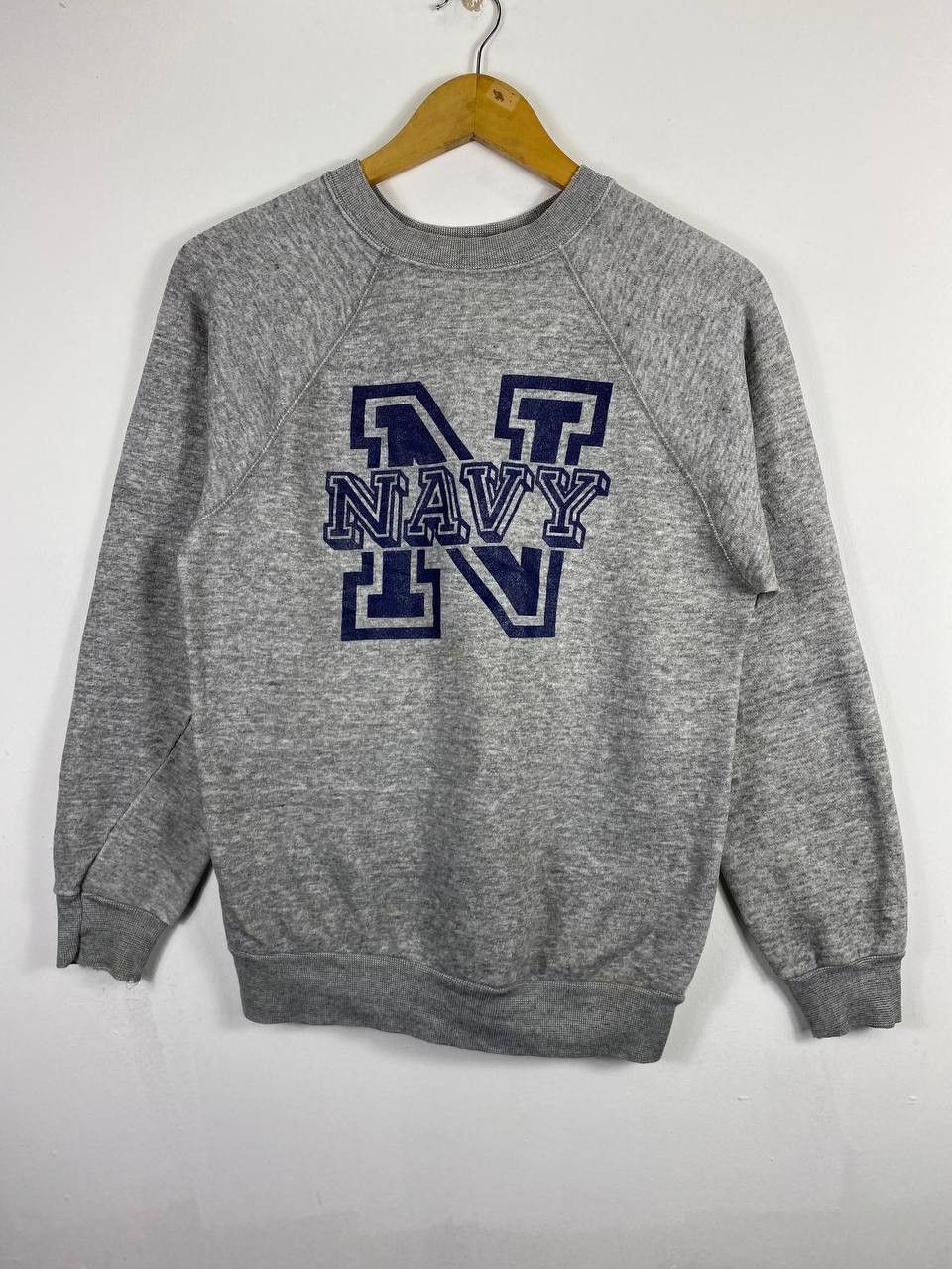Vintage vintage 80s navy sweatshirt missing tag distressed Size US M / EU 48-50 / 2 - 1 Thumbnail