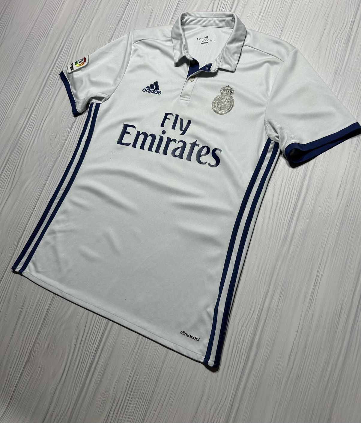 Adidas Real Madrid 2016 2017 Adidas Home Soccer Jersey Size M Size US M / EU 48-50 / 2 - 2 Thumbnail