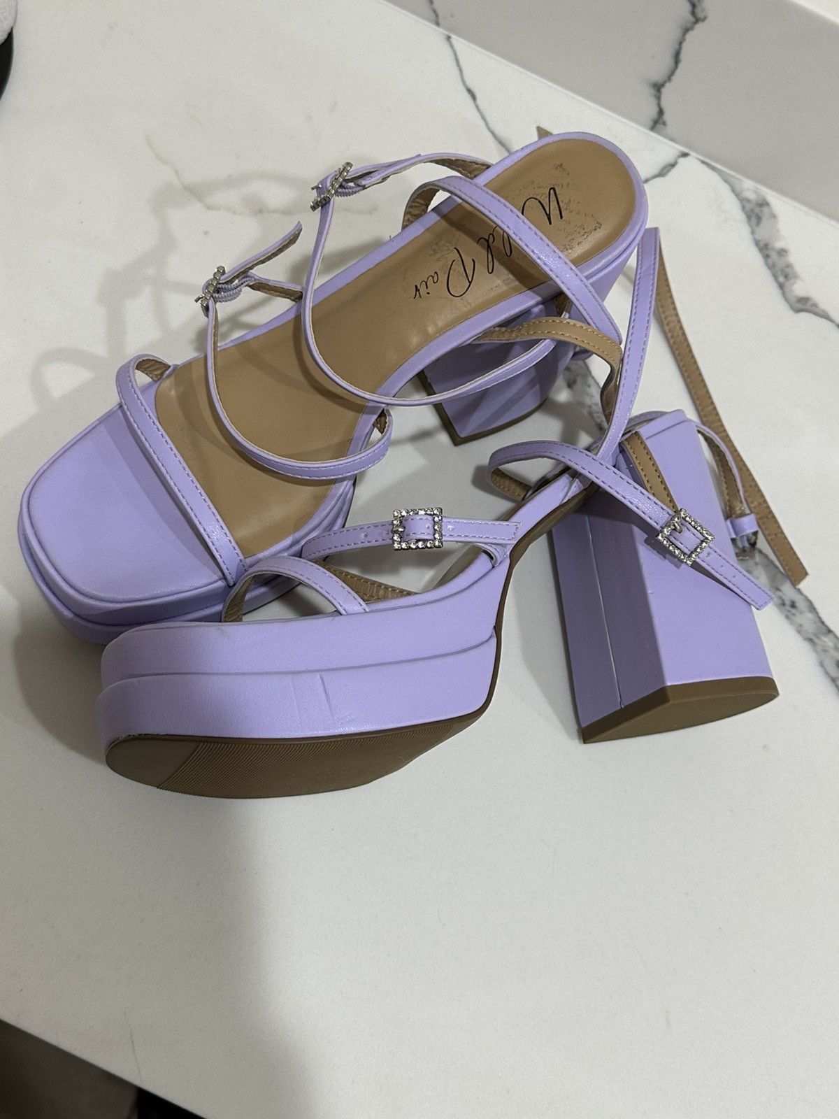 Fashion Nova Wild Pair Lilac platform heels Size US 10 / IT 40 - 2 Thumbnail