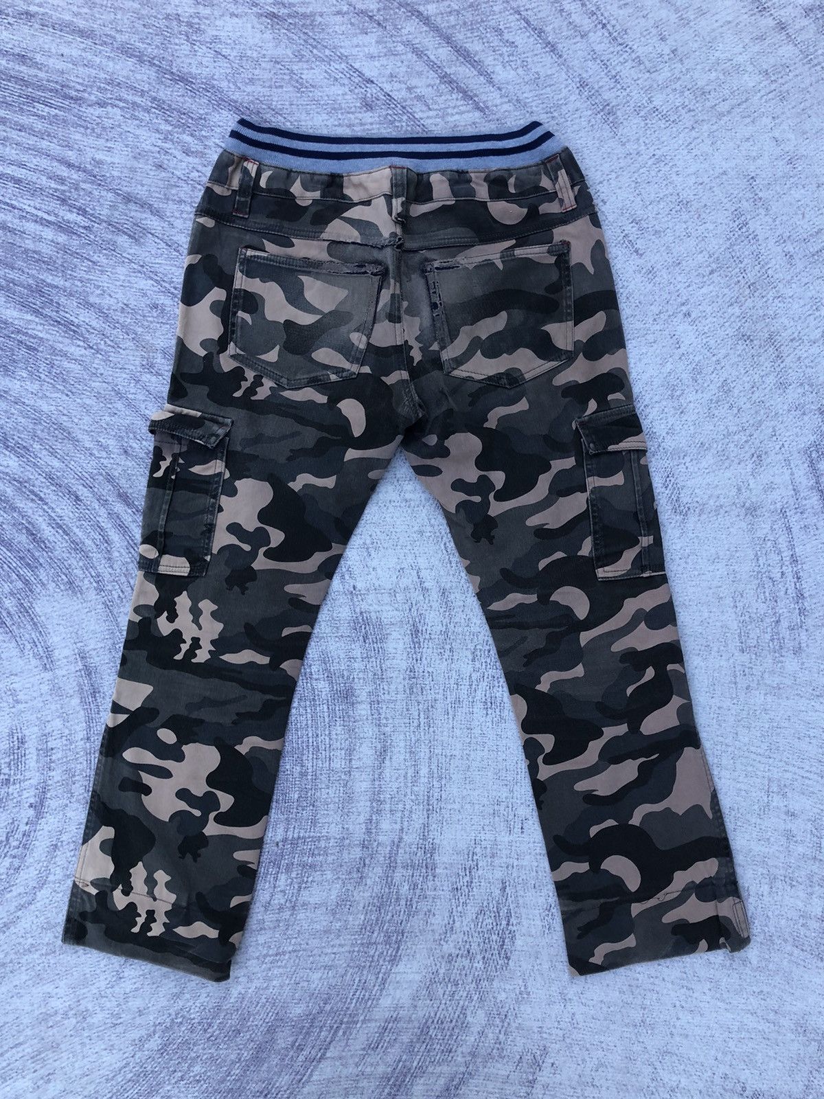 Designer × Japanese Brand Stretch Waist Multipocket Cargo Pants Military Pattern Size US 26 / EU 42 - 11 Thumbnail
