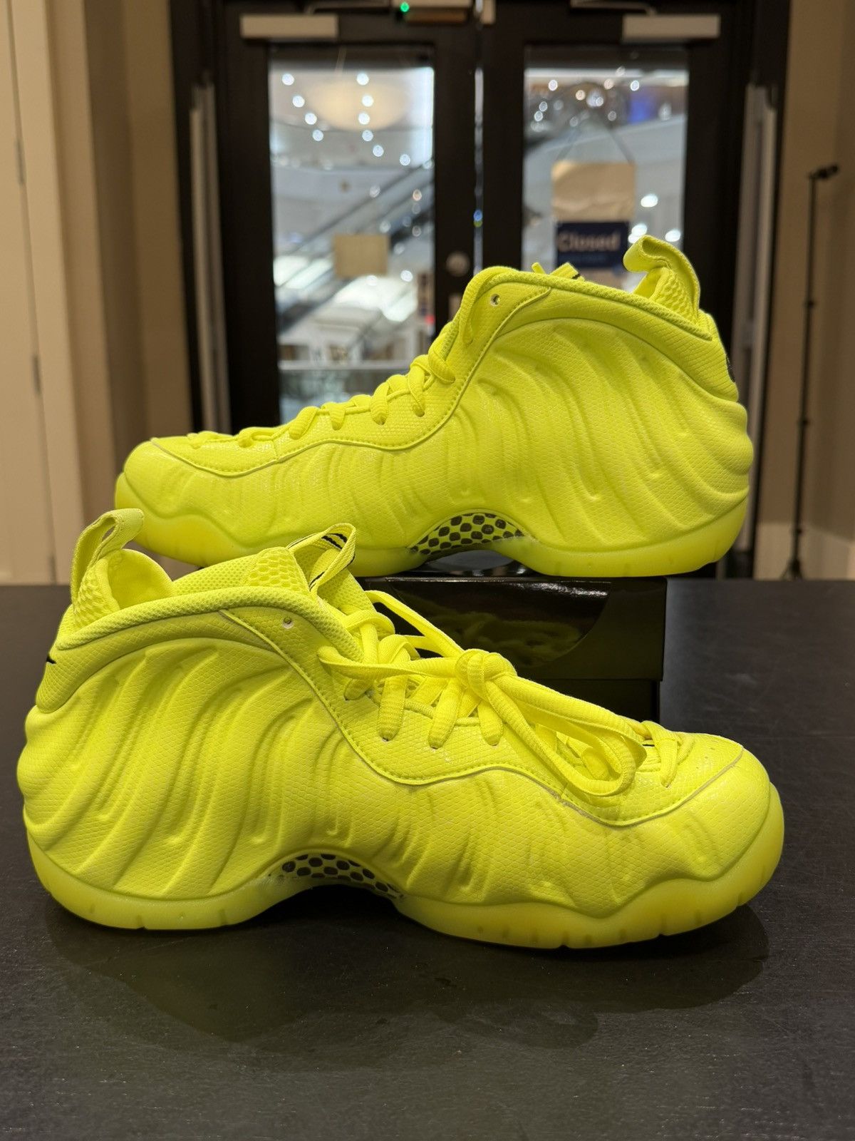 Nike Nike Air Foamposite Pro ‘Volt’ Size US 8 / EU 41 - 2 Thumbnail
