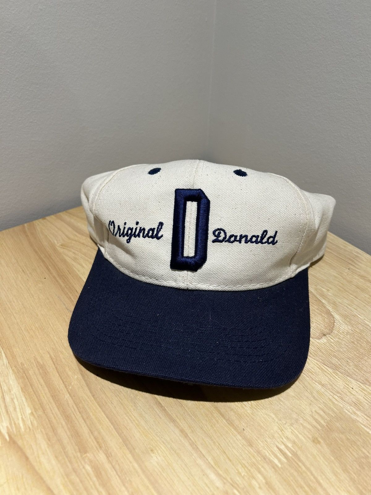 image of Vintage Disney Original Donald’ Snap Back Hat With Tags in Beige, Men's