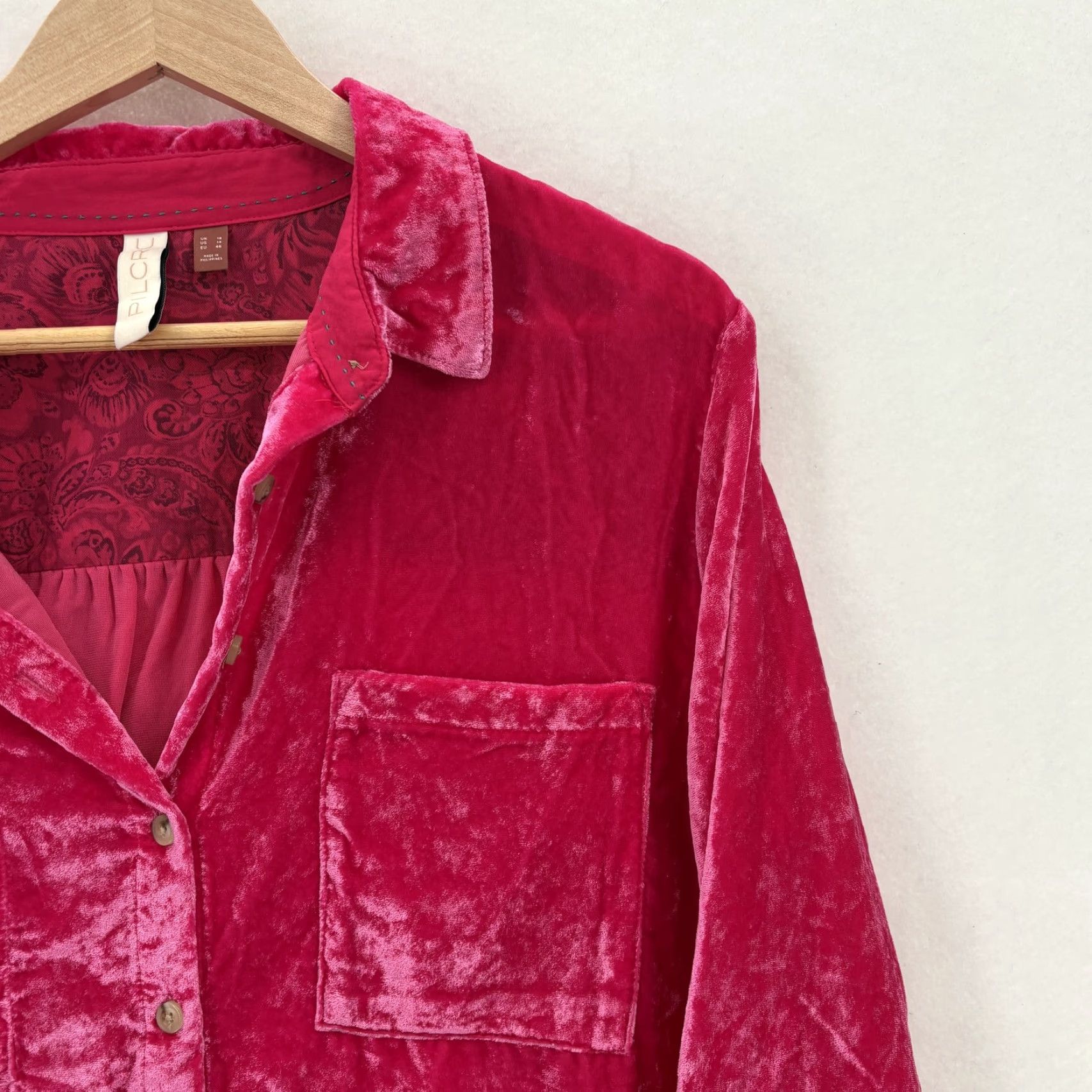Vintage Pilcro The Hadley Velvet Button-Down Shirt Womens 14 Pink Relaxed Shirt Size XL / US 12-14 / IT 48-50 - 2 Thumbnail