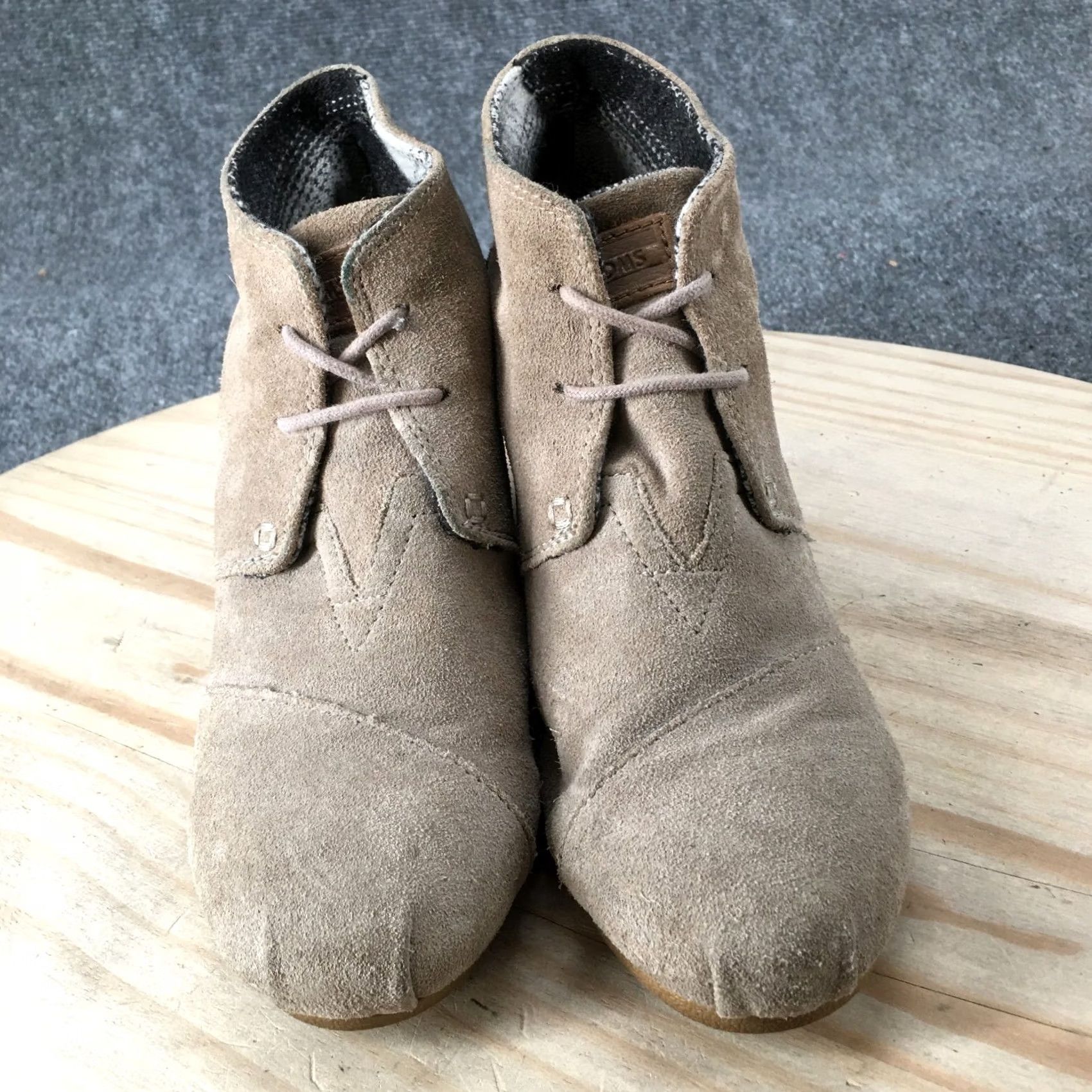 Toms TOMS Boots Womens 8 Desert Ankle Booties Wedge Lace Up Beige Suede Round Toe Size US 8 / IT 38 - 7 Thumbnail