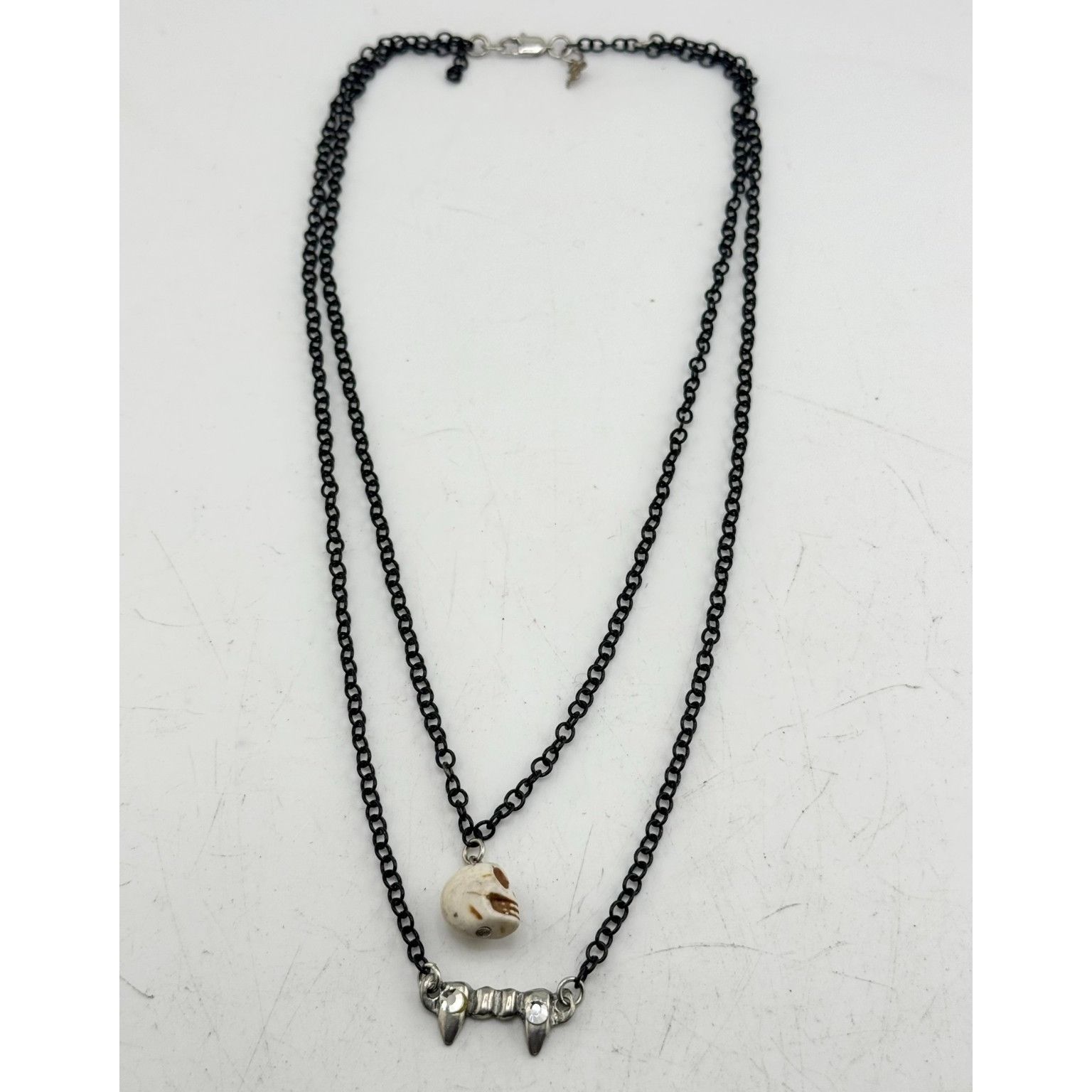 Vintage White Howlite stone skull rhinestone fangs double chain Hall Size ONE SIZE - 2 Thumbnail