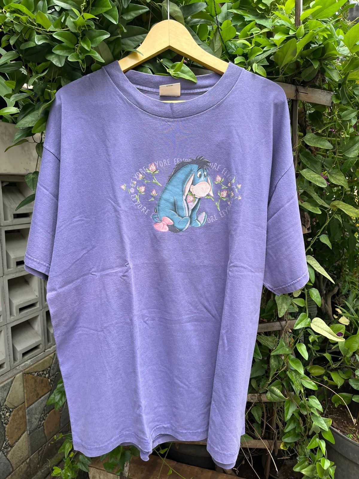 Disney Tee Eeyore Winnie The Pooh tee tshirt