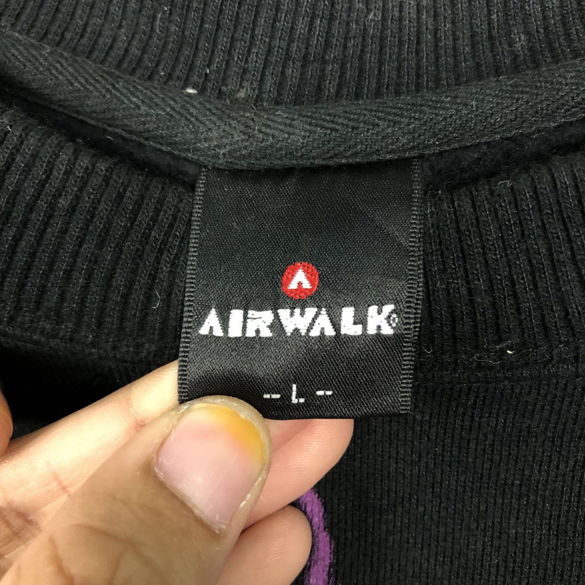 Japanese Brand 📌Vintage Sweatshirt Airwalk Storm Design Big Logo Size US L / EU 52-54 / 3 - 15 Thumbnail