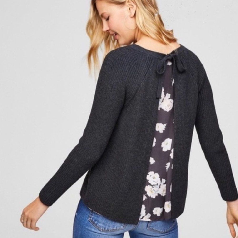 Loft New LOFT Floral Chiffon Tie Back Ribbed Cotton Gray Sweater Size M / US 6-8 / IT 42-44 - 1 Thumbnail
