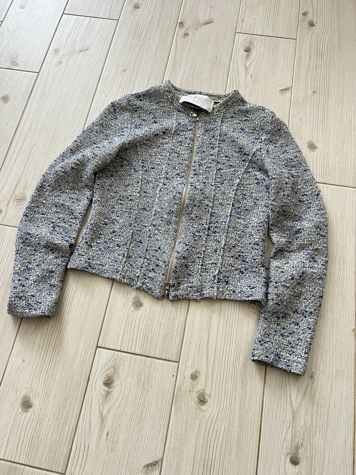 Harris Wharf London Textured Zip Jacket Cropped Minimalist in Gray, Women's — image 5 of 6