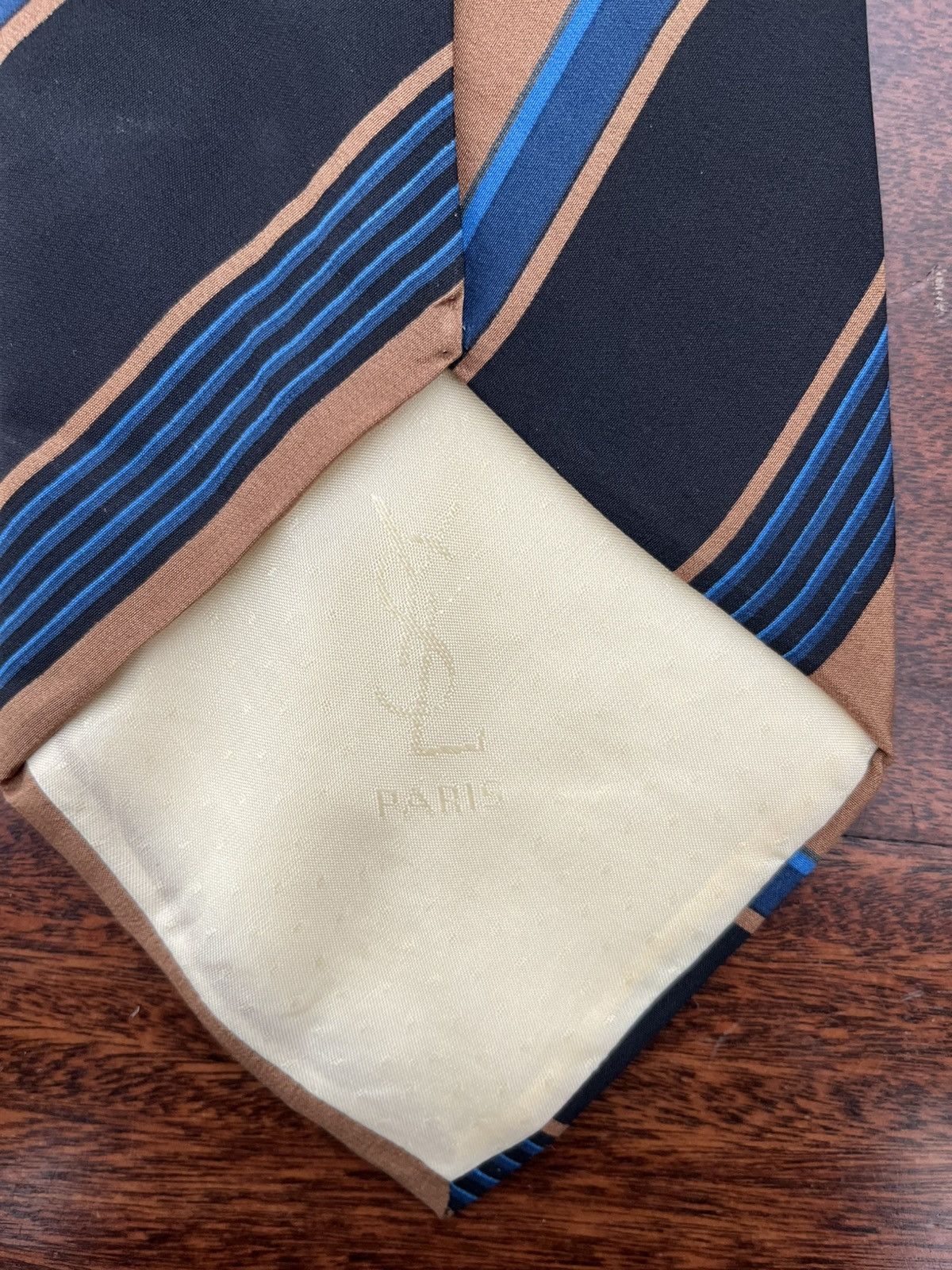 Yves Saint Laurent Vintage Yves Saint Laurent Blue And Tan Striped Silk Tie Size ONE SIZE - 3 Thumbnail