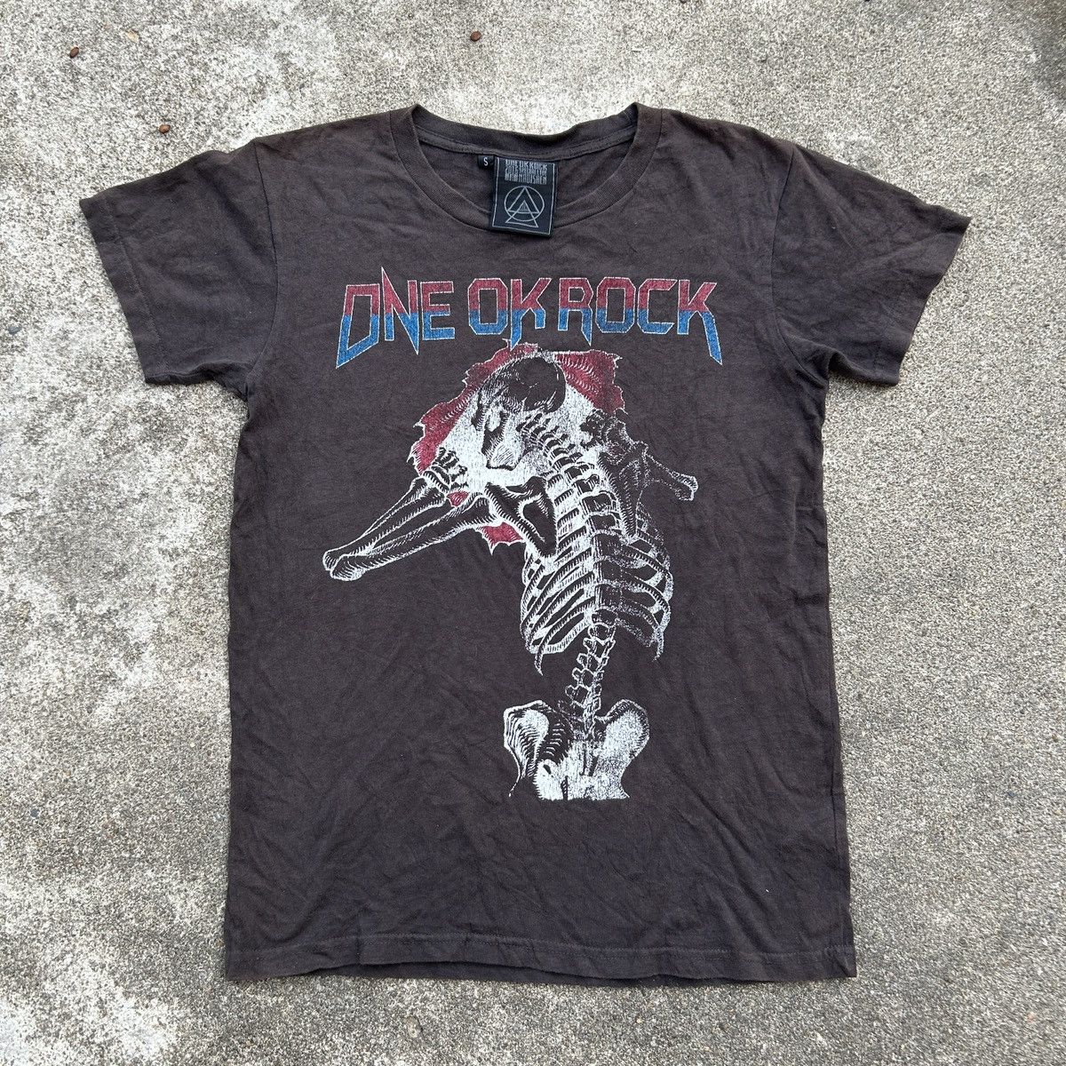 Band Tees Japanese Rock One Ok Rock T-shirt Tour 2016 faded Size US XXS / EU 40 - 1 Thumbnail