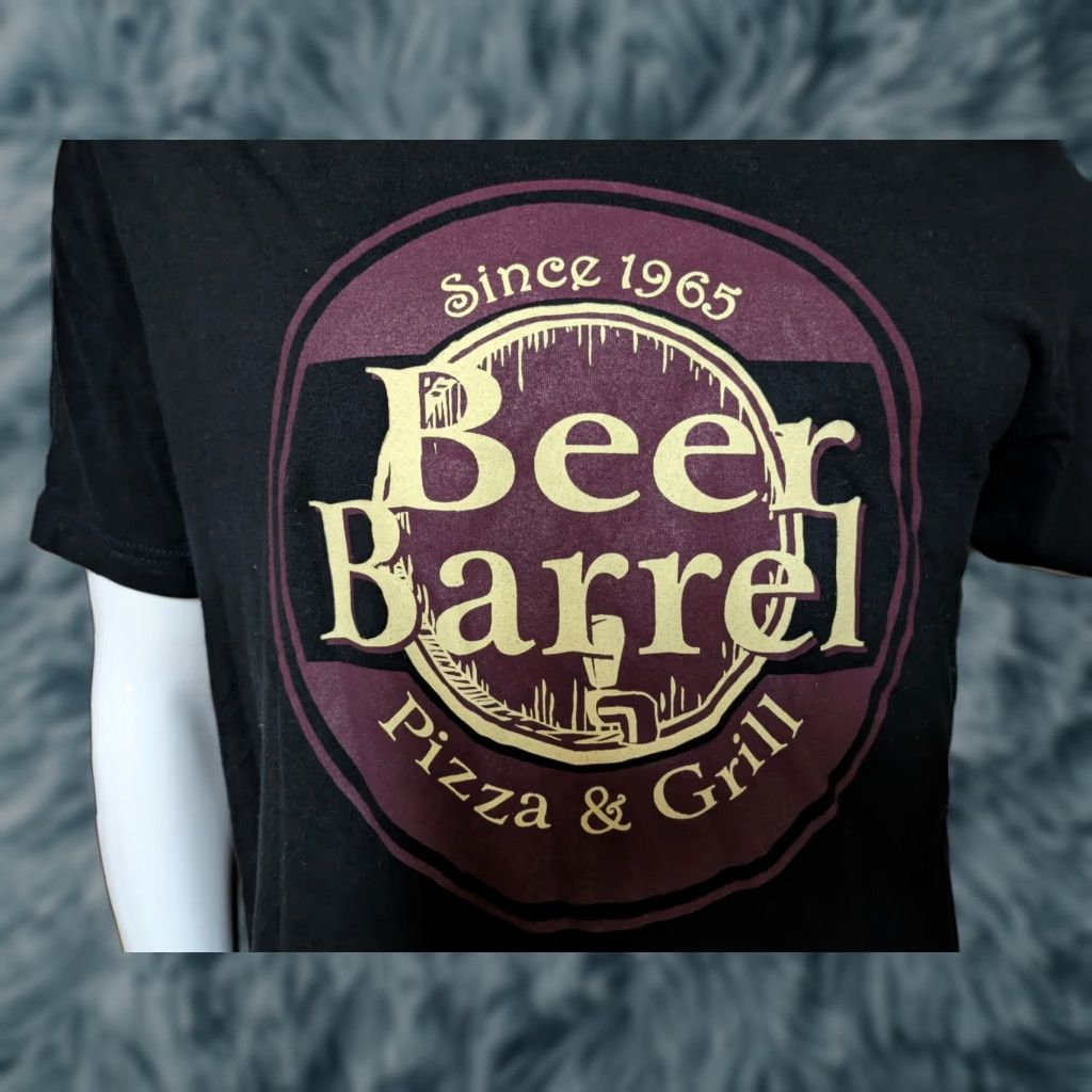 Vintage Beer Barrel Pizza & Grill T Shirt XL Black Canvas Mens 100% Cotton Bar Theme Shirts Bars 2000s Size US XL / EU 56 / 4 - 1 Thumbnail