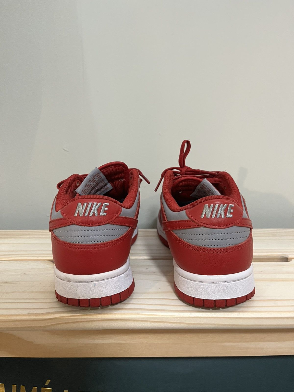 Nike UNLV Nike dunks Size US 8.5 / EU 41-42 - 2 Thumbnail