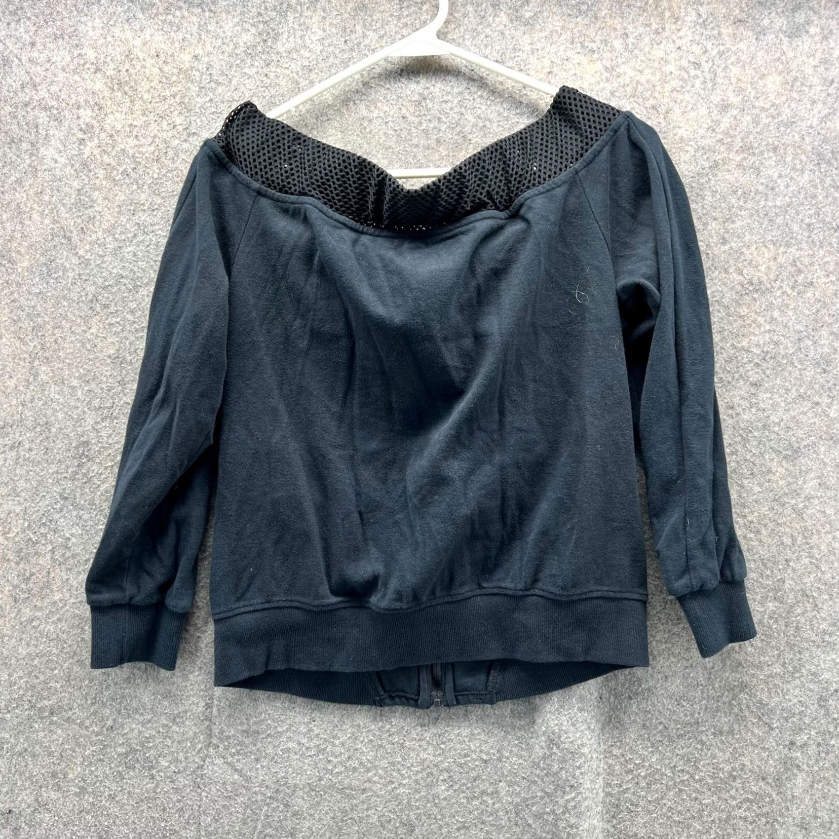 Puma VINTAGE Puma Sweater Women Medium Black Full Zip Cotton Fleece Round Neck Jacket Vtg Size M / US 6-8 / IT 42-44 - 2 Thumbnail