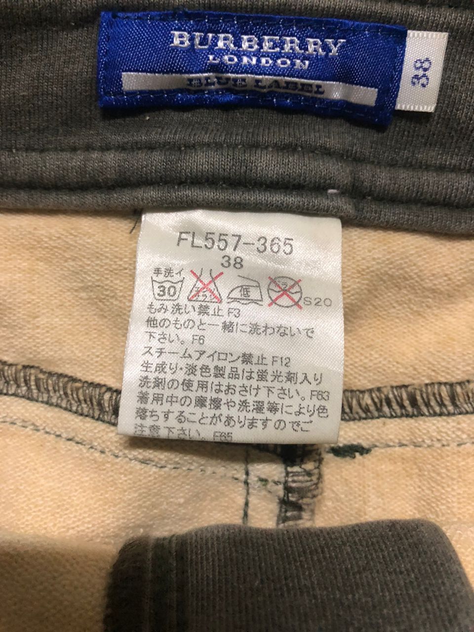 Burberry Burberry Blue Label Mini Skirt Bushpants Design Size 30" / US 8 / IT 44 - 9 Thumbnail