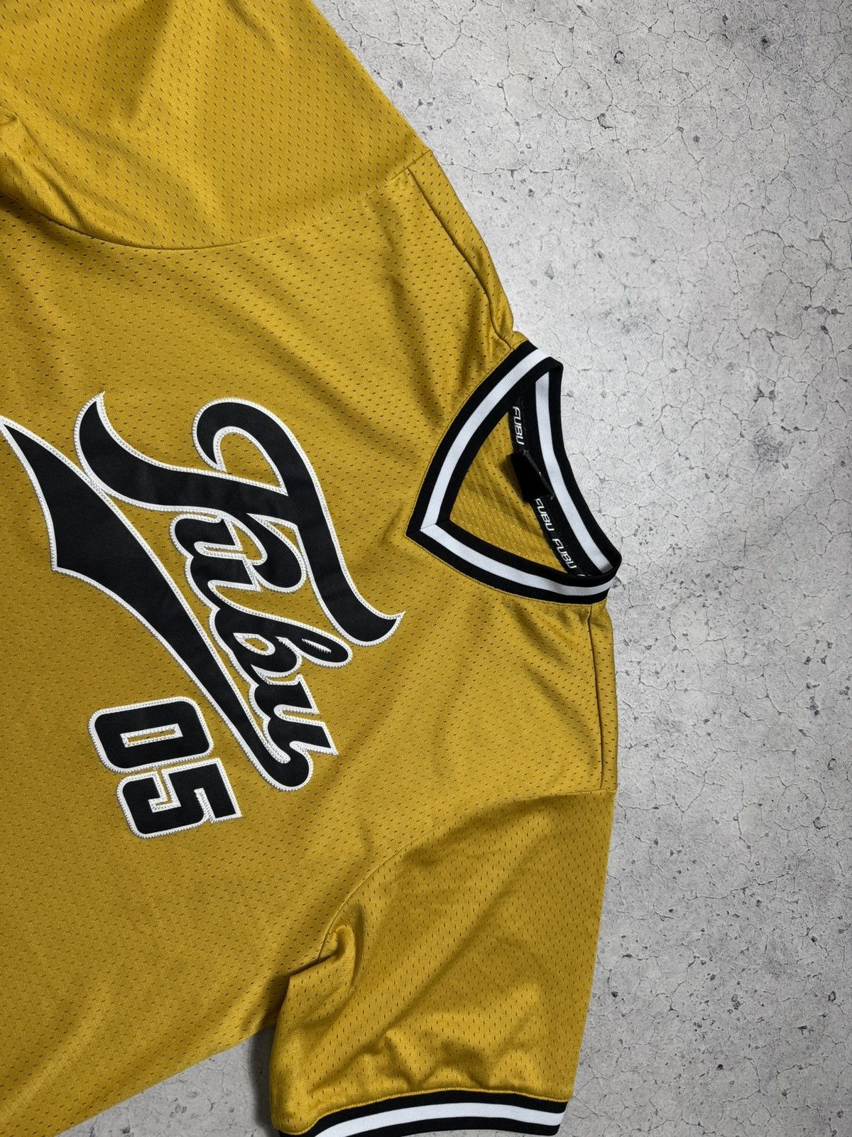 Fubu Fubu 05 Jersey Shirt Big Logo Yellow Size L Size US L / EU 52-54 / 3 - 5 Thumbnail