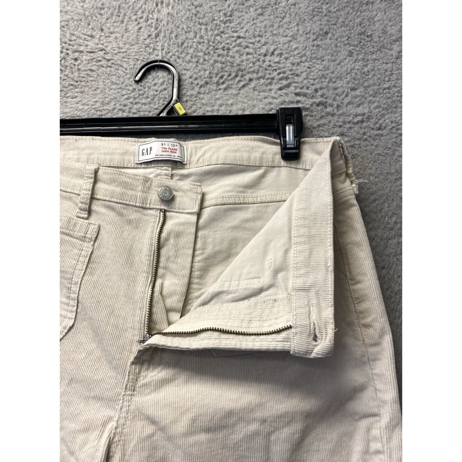 Gap Gap Corduroy Pants Women's 12/31 Ivory High Rise Wide-Leg Zip Pants Size 34" / US 12 / IT 48 - 3 Thumbnail