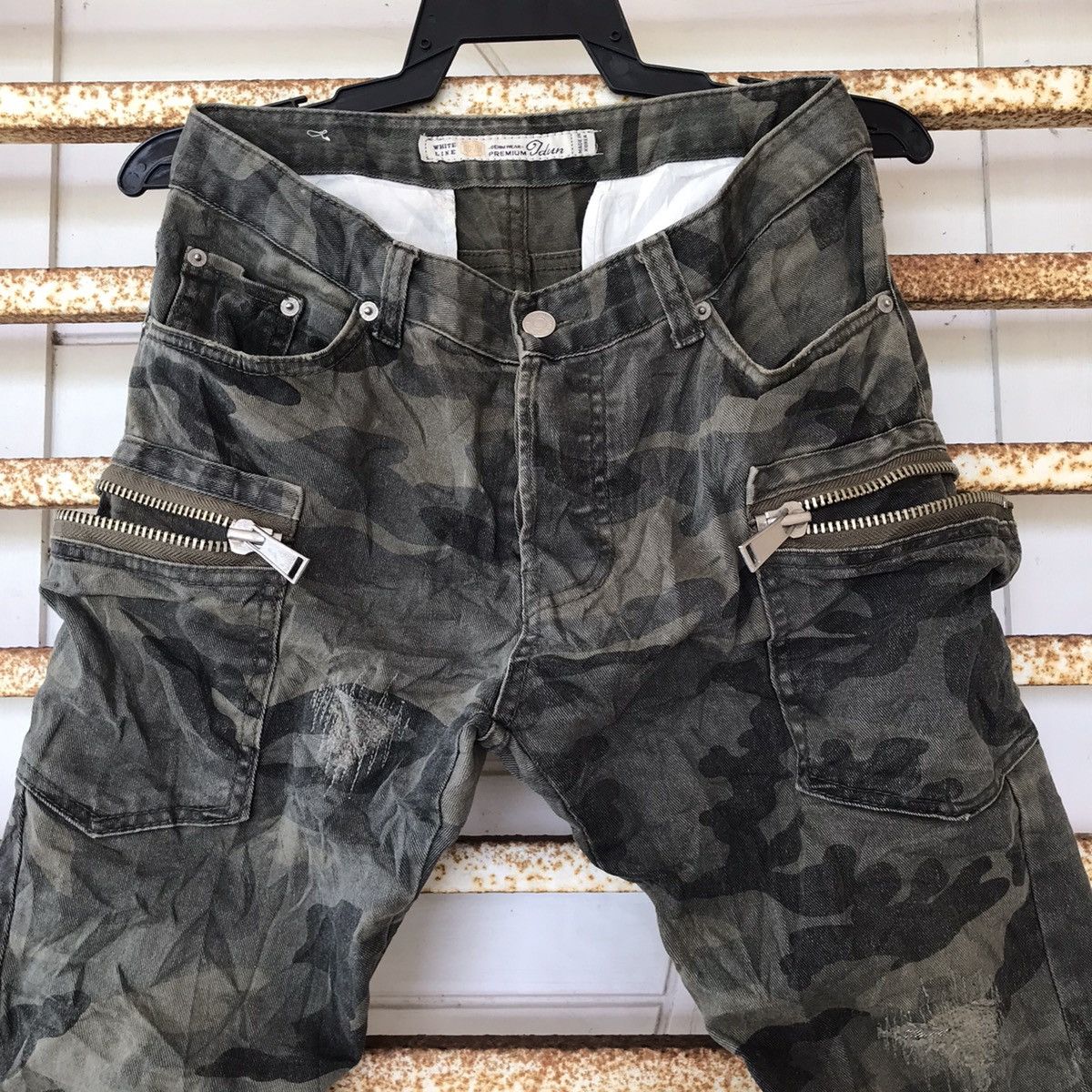 Japanese Brand × Seditionaries Japanese Camo Bondage Zipper Cargo Pants 3D Pockets Utility Size US 29 - 2 Thumbnail