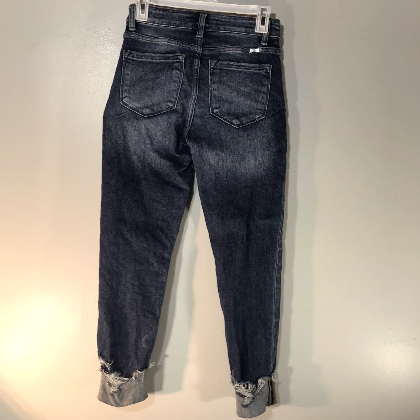 Vintage VINTAGE? No. KanCan Jeans Distressed Cuffed Ankle Jeans Womens Size 5/26 Denim Blue 26x24 Regular Stretch 5-Pocket Hipster Pattern Jeans Size 27" / US 4 / IT 40 - 3 Thumbnail