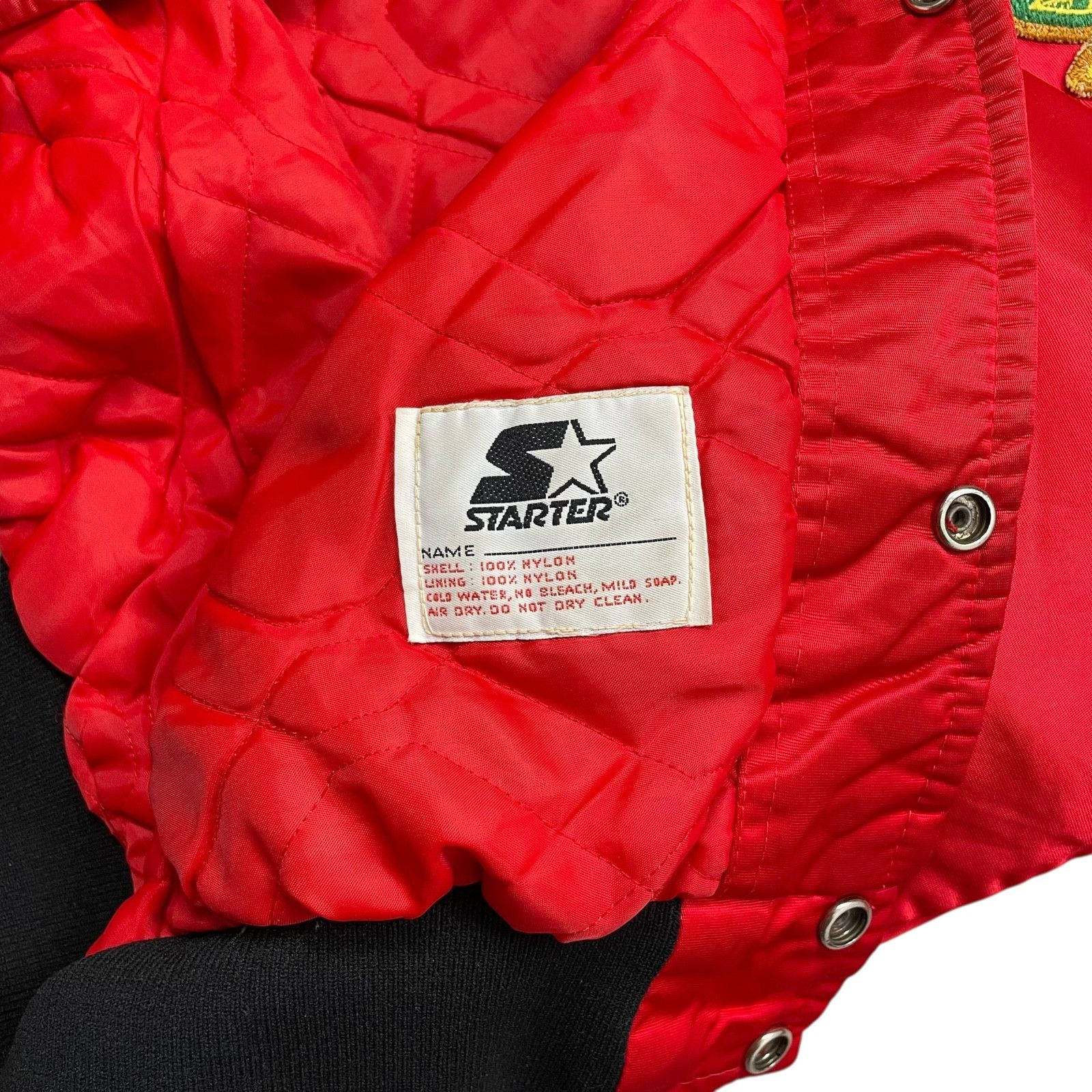 NHL VTG 90s CHICAGO BLACKHAWKS STARTER SATIN JACKET RED SIZE L Size US L / EU 52-54 / 3 - 5 Thumbnail