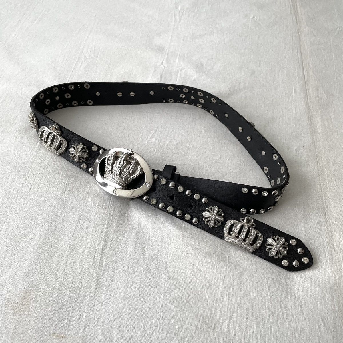 B.B. Simon Crown Buckle Studded Leather Belt Size ONE SIZE - 10 Thumbnail