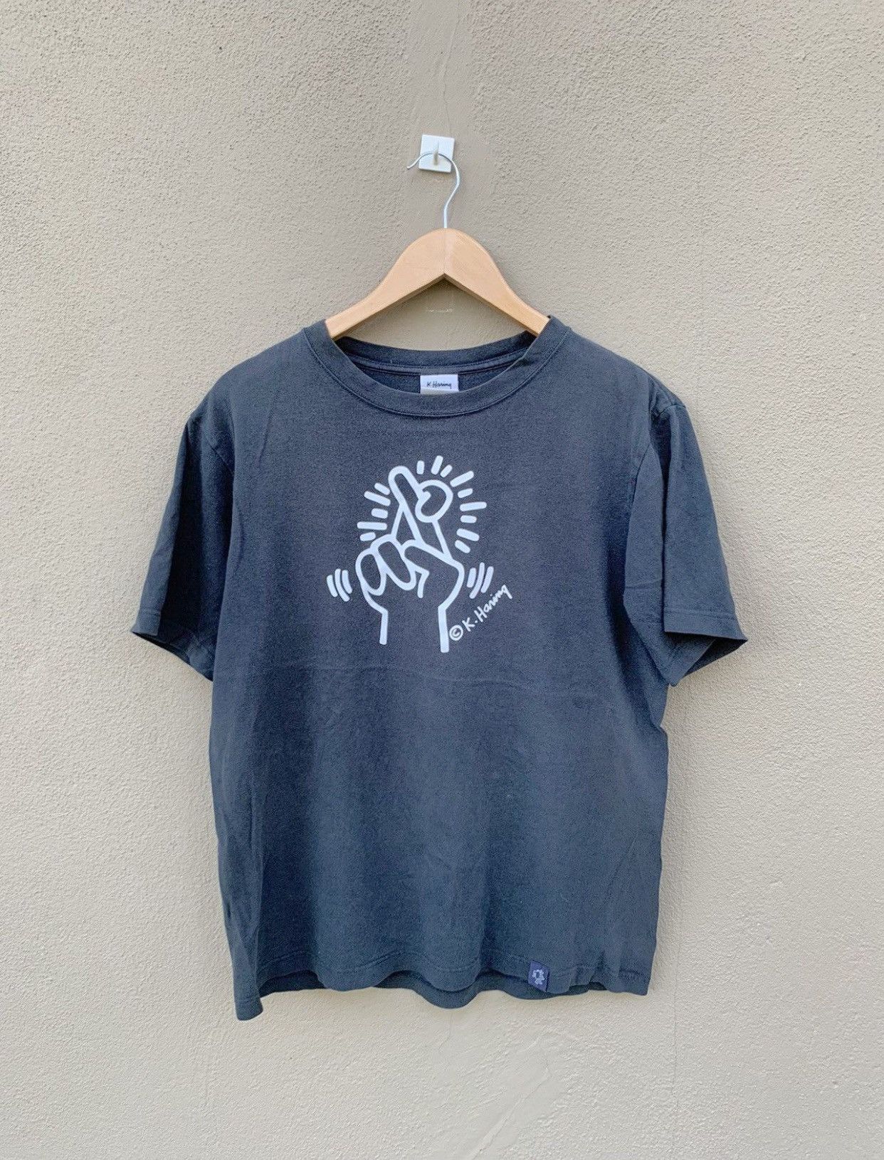 Keith Haring Vintage thrashed faded Keith Haring Art Tee Size US M / EU 48-50 / 2 - 1 Thumbnail