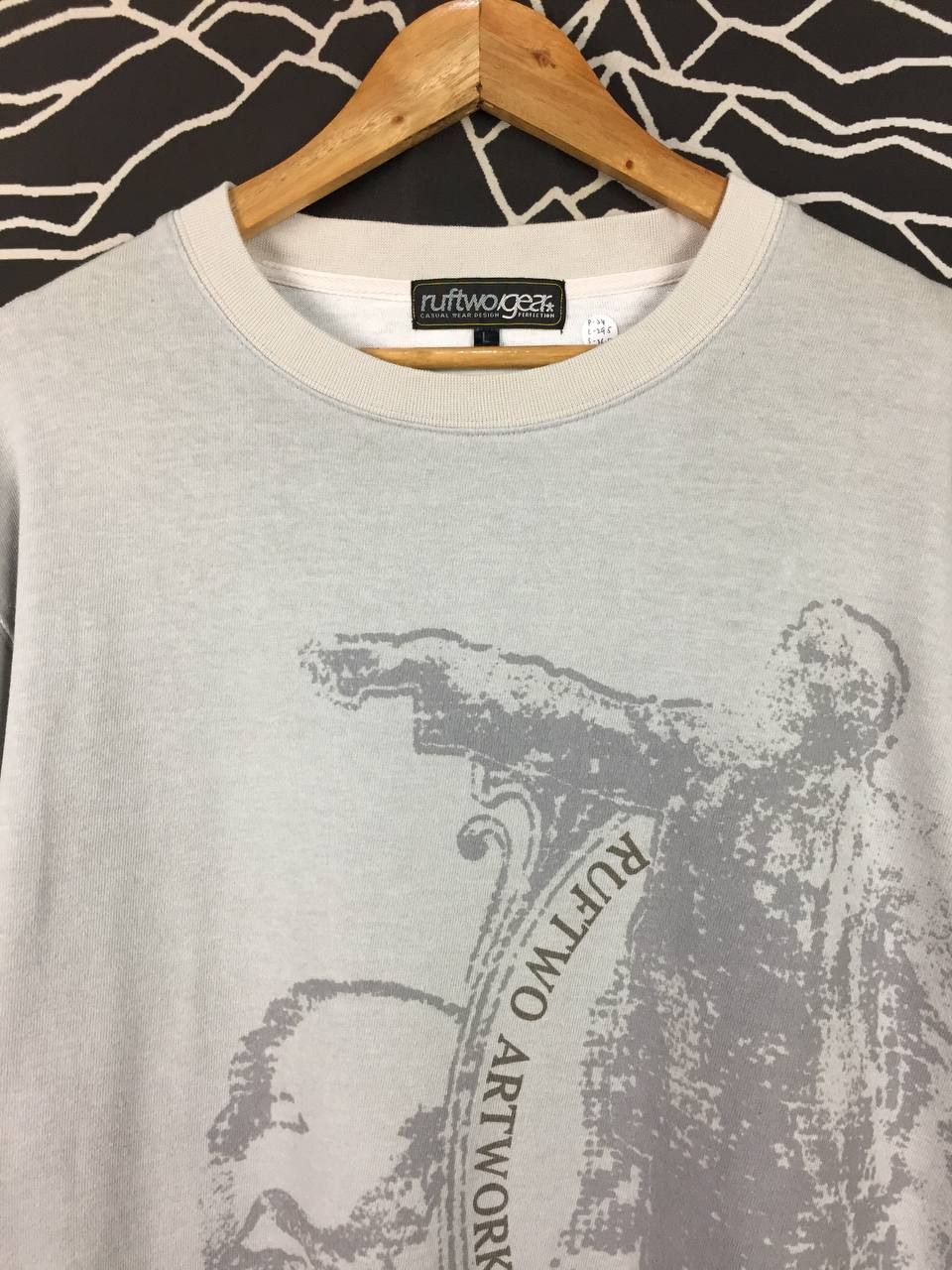 Japanese Brand Vtg Ruftwo Gear Casual Wear Artworks Graphic Long Sleeve Tee Size US L / EU 52-54 / 3 - 3 Thumbnail