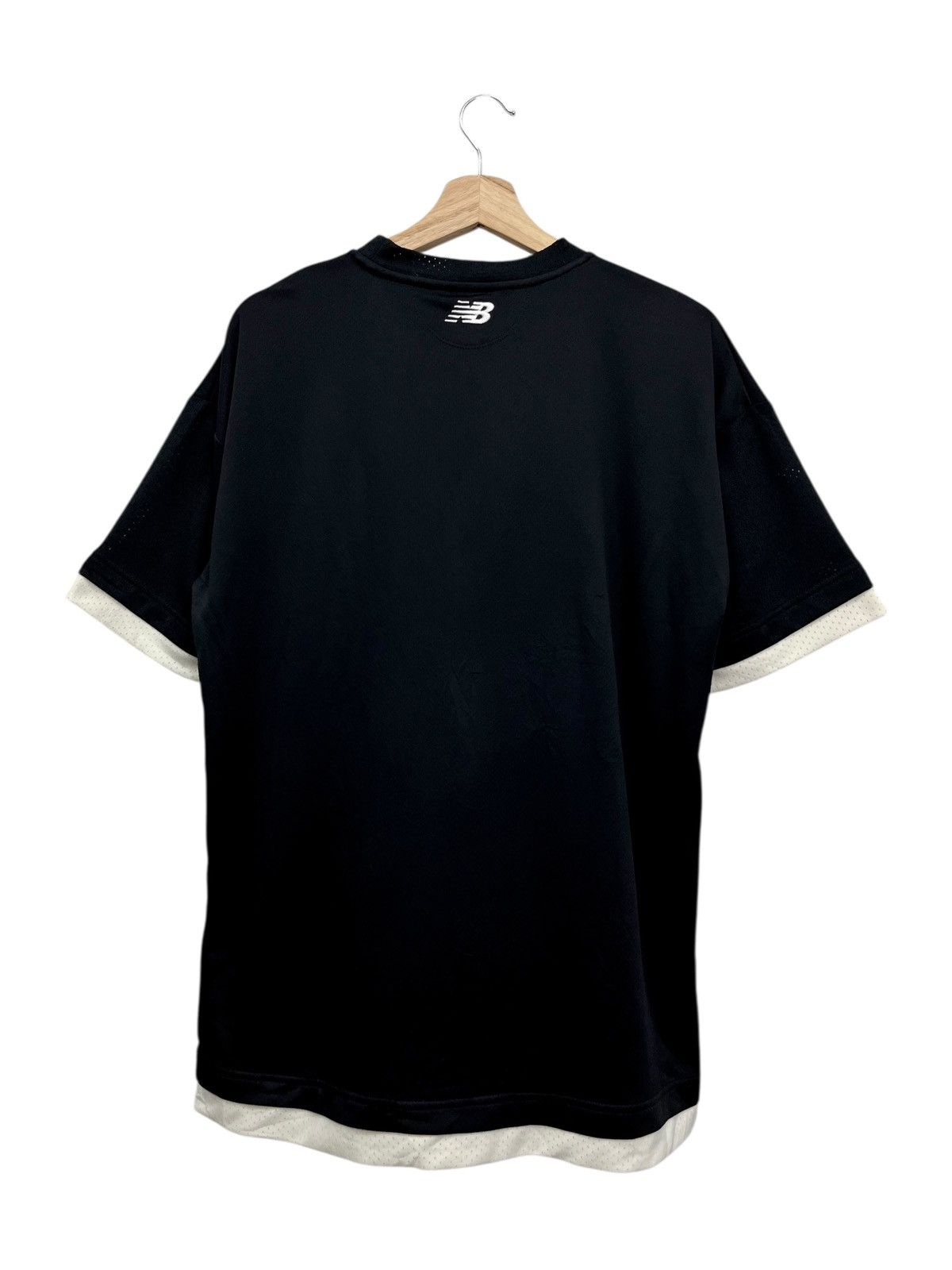 New Balance Vintage NEW BALANCE HOOPS BASKETBALL Polyester T-Shirt Size US M / EU 48-50 / 2 - 3 Thumbnail