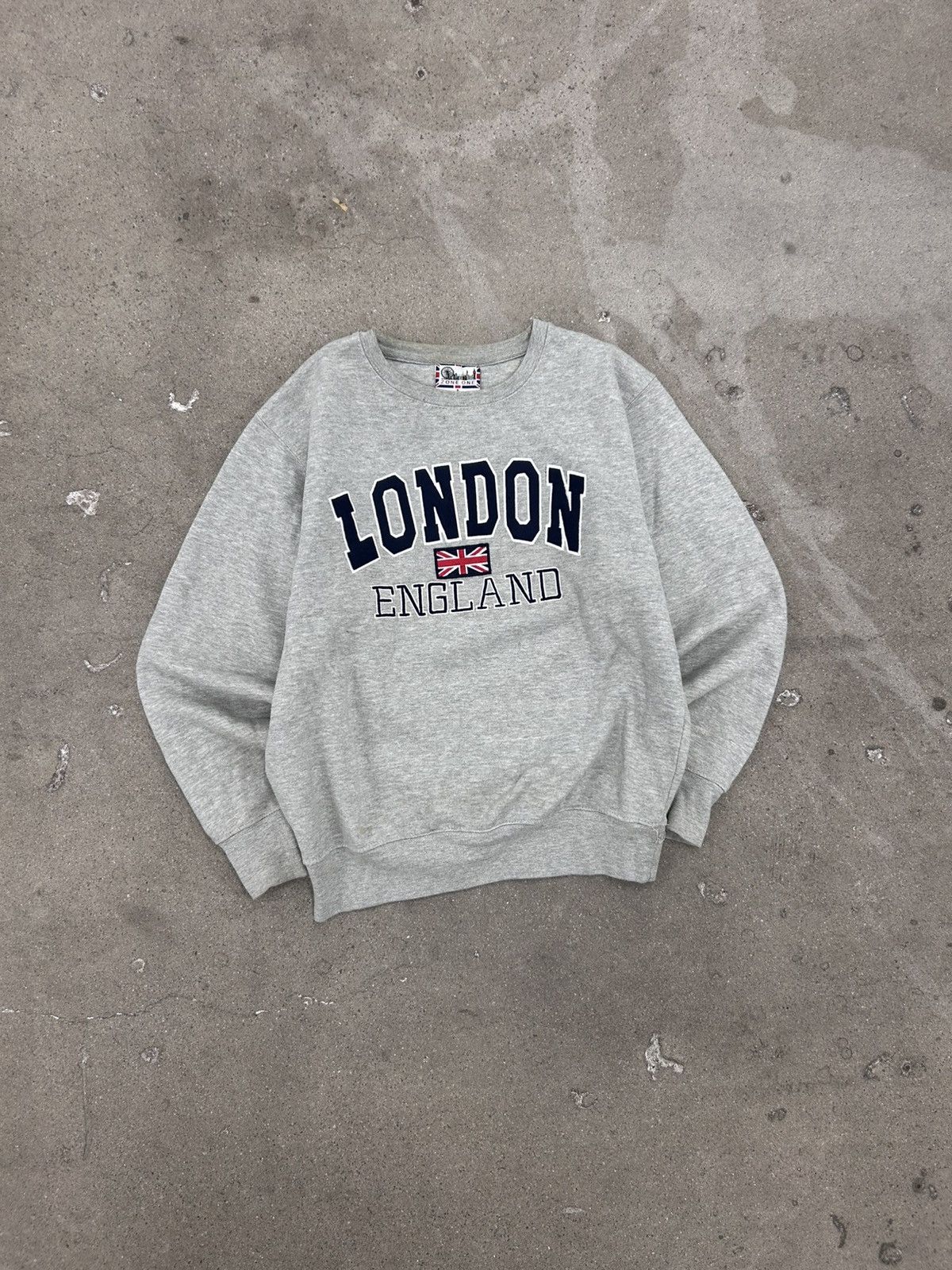 Japanese Brand Y2K London England crewneck sweatshirt oversized Size US S / EU 44-46 / 1 - 1 Thumbnail