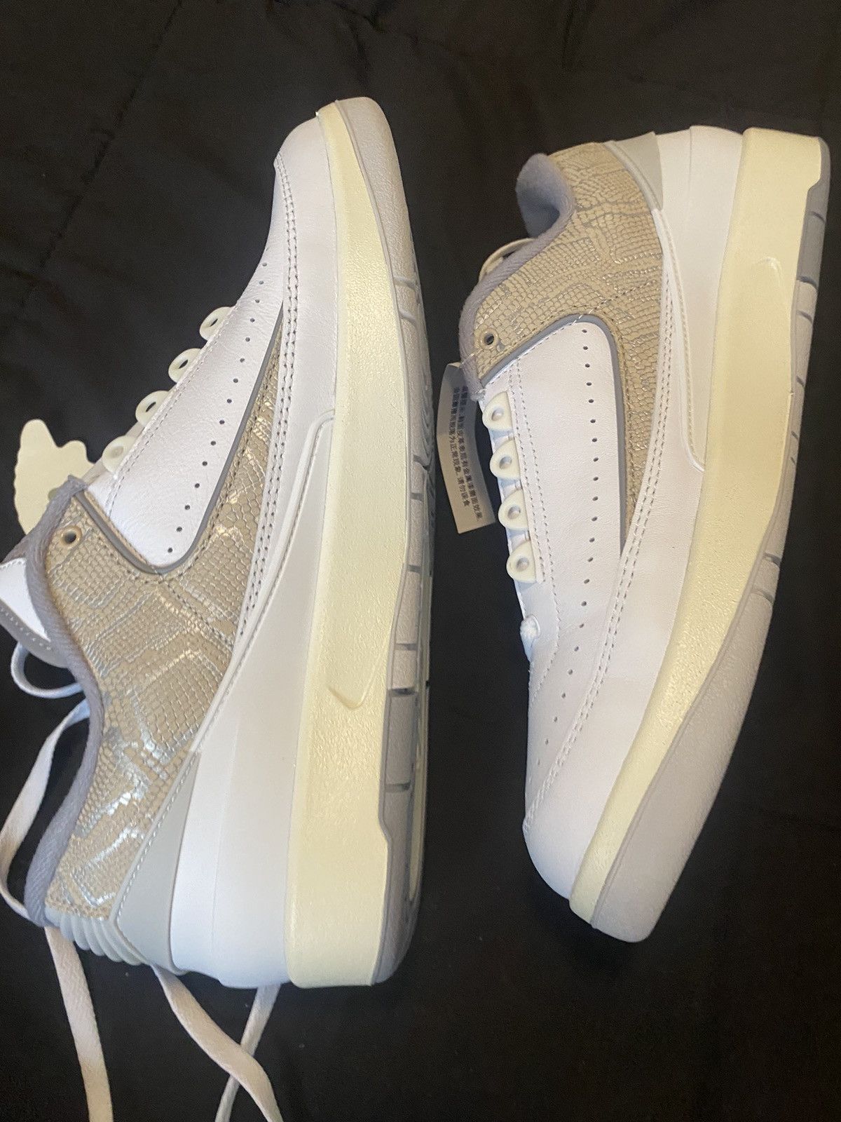 Jordan Brand × Nike Air Jordan 2 Retro Low Python Size US 10.5 / EU 43-44 - 2 Thumbnail