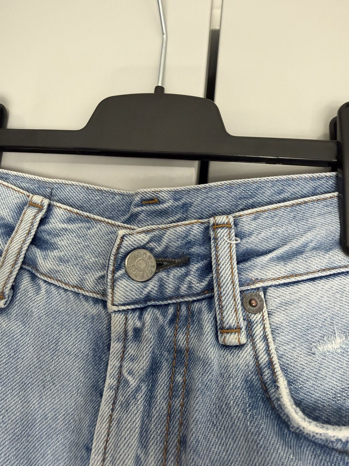 Acne Studios Acne Studios 1990 washed distressed blue denim jeans Size US 27 - 6 Thumbnail