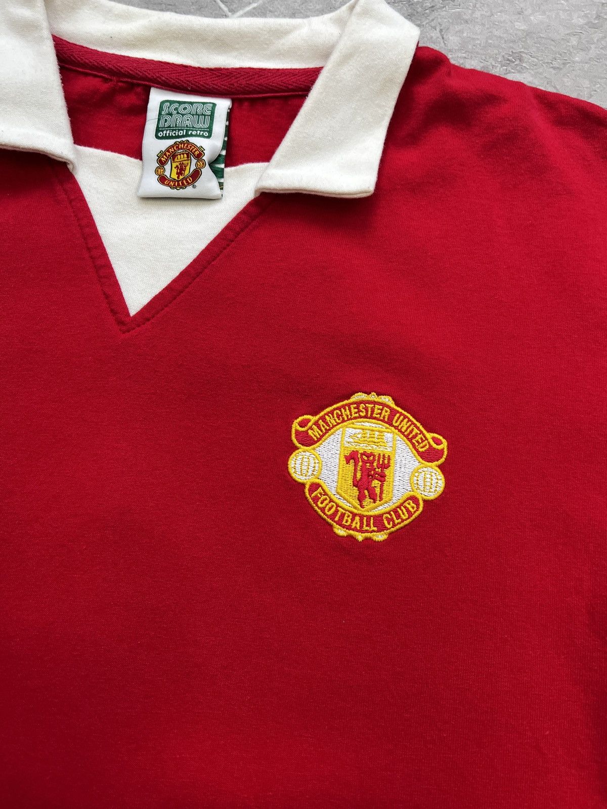 Vintage BlokeCore Manchester United score draw retro jersey 1977 Size US M / EU 48-50 / 2 - 5 Thumbnail