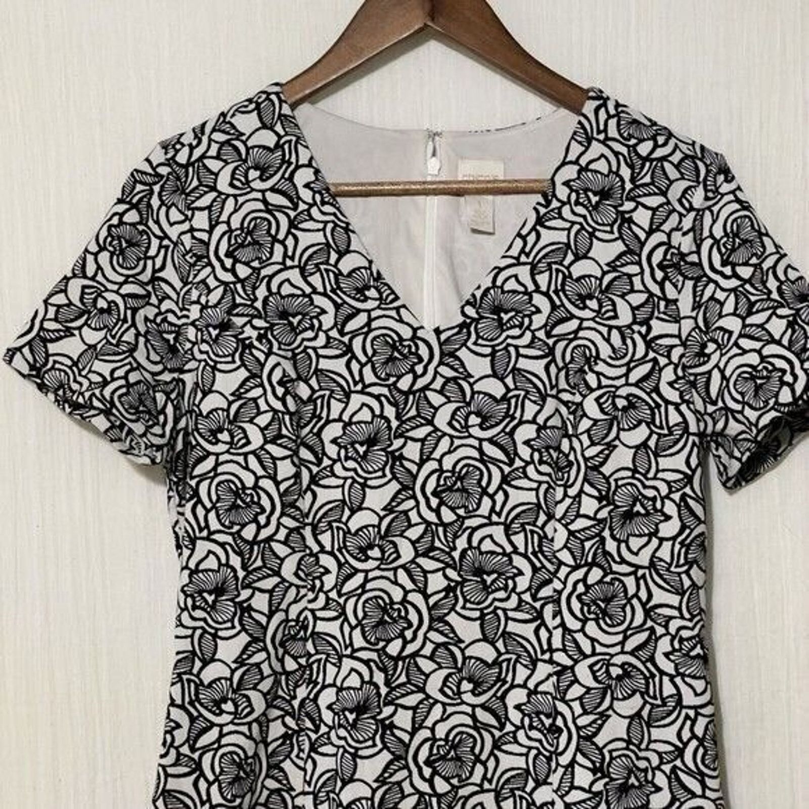 Chicos Chico's Dress Knee Length Textured Floral Jacquard Size M 1 Size M / US 6-8 / IT 42-44 - 6 Thumbnail