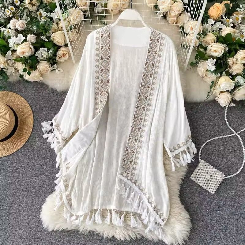 Japanese Brand × Vintage Bohemian Vintage Embroidery Woman Loose Cardigan Tops Size ONE SIZE - 4 Thumbnail
