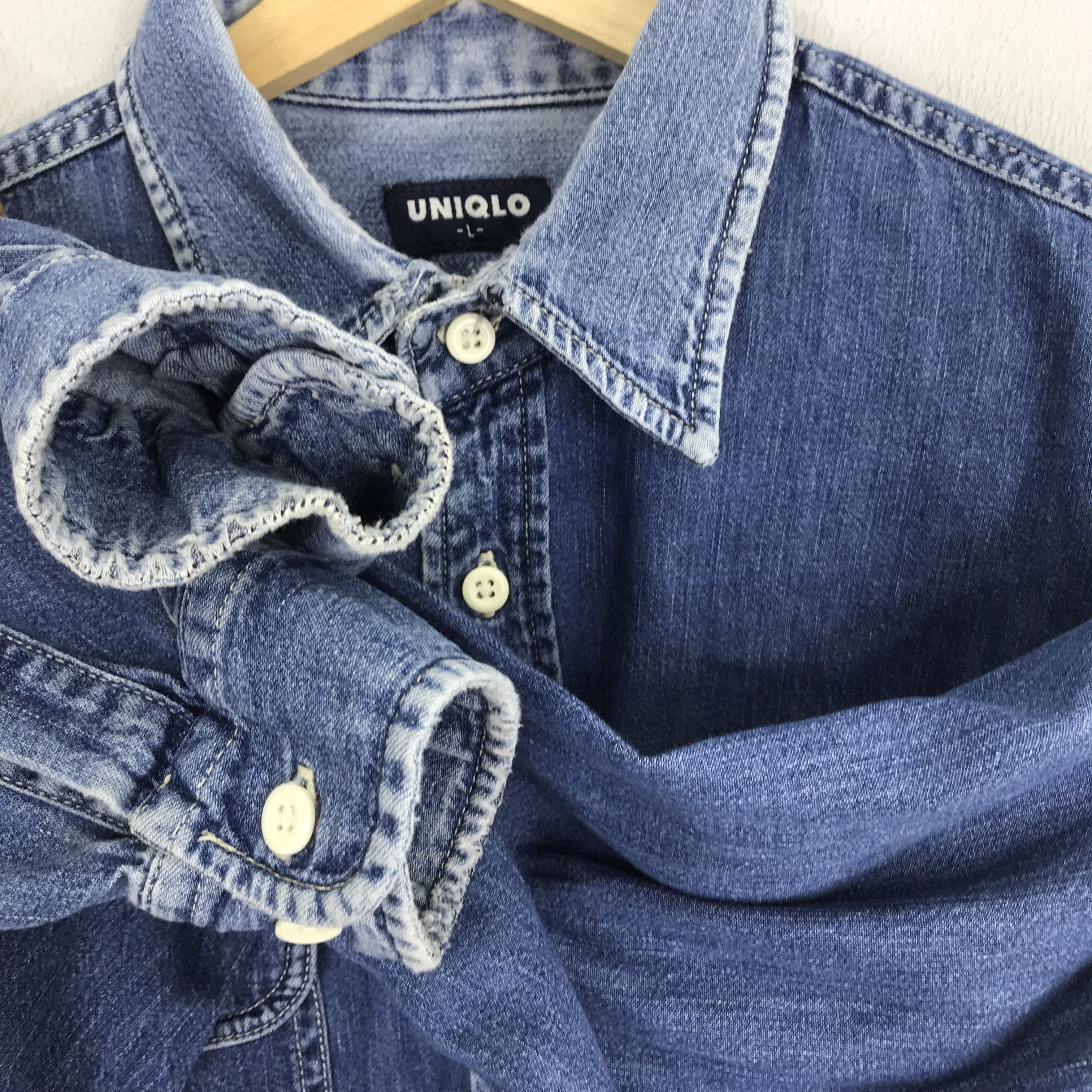 Uniqlo Vintage Uniqlo American Denim Double Pocket Button Down Size US L / EU 52-54 / 3 - 6 Thumbnail