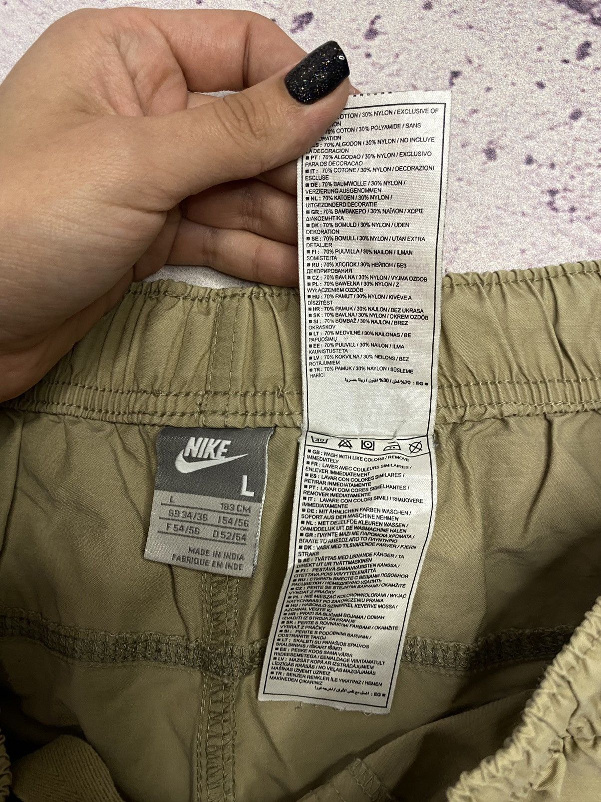 Nike MENS Nike Cargo Swoosh Tab Logo Shorts All Nude vintage Size US 34 / EU 50 - 12 Thumbnail
