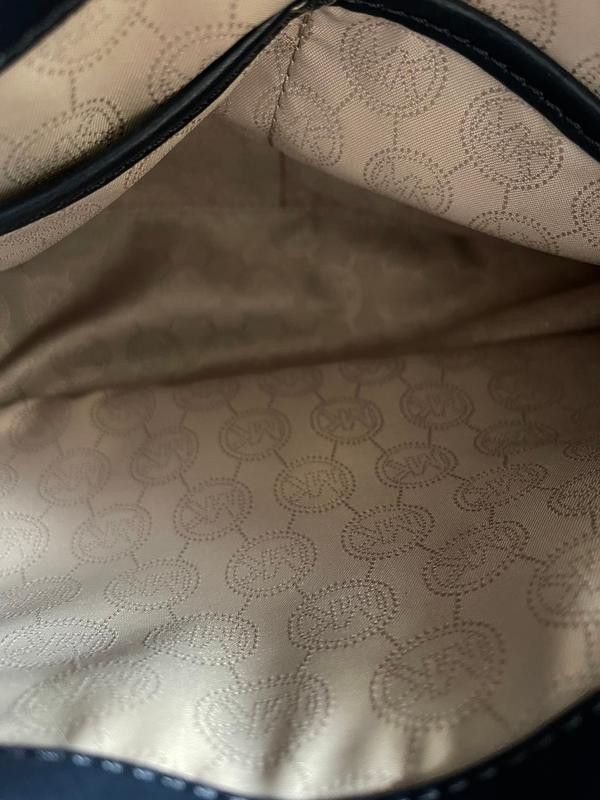 Michael Kors Michael Kors Monogram Leather Shoulder Bag Medium Size ONE SIZE - 8 Thumbnail