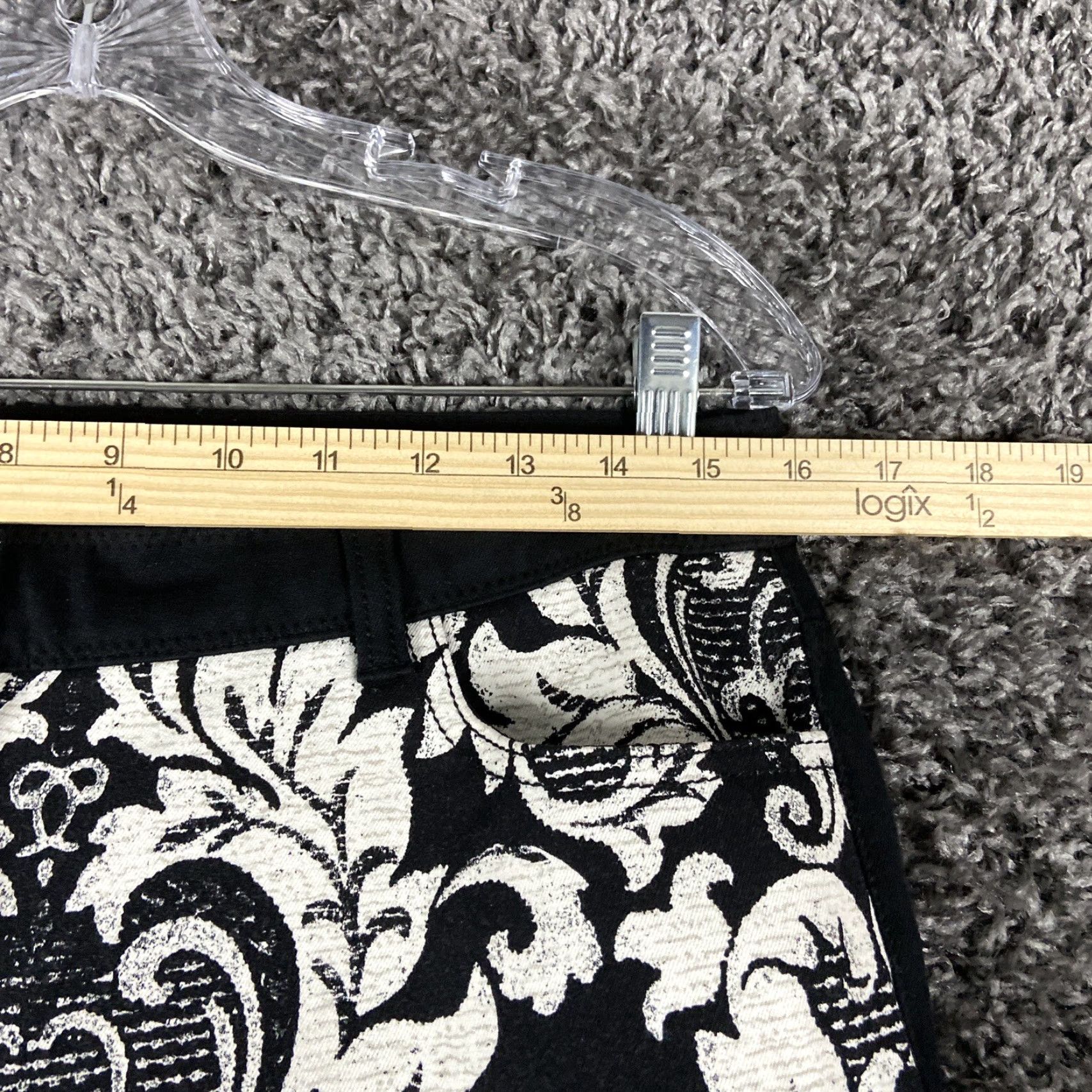 Vintage Chico’s Pants Women Black White Floral Skinny Ankle Size 0 Womens Size 25" / US 0 / IT 36 - 6 Thumbnail