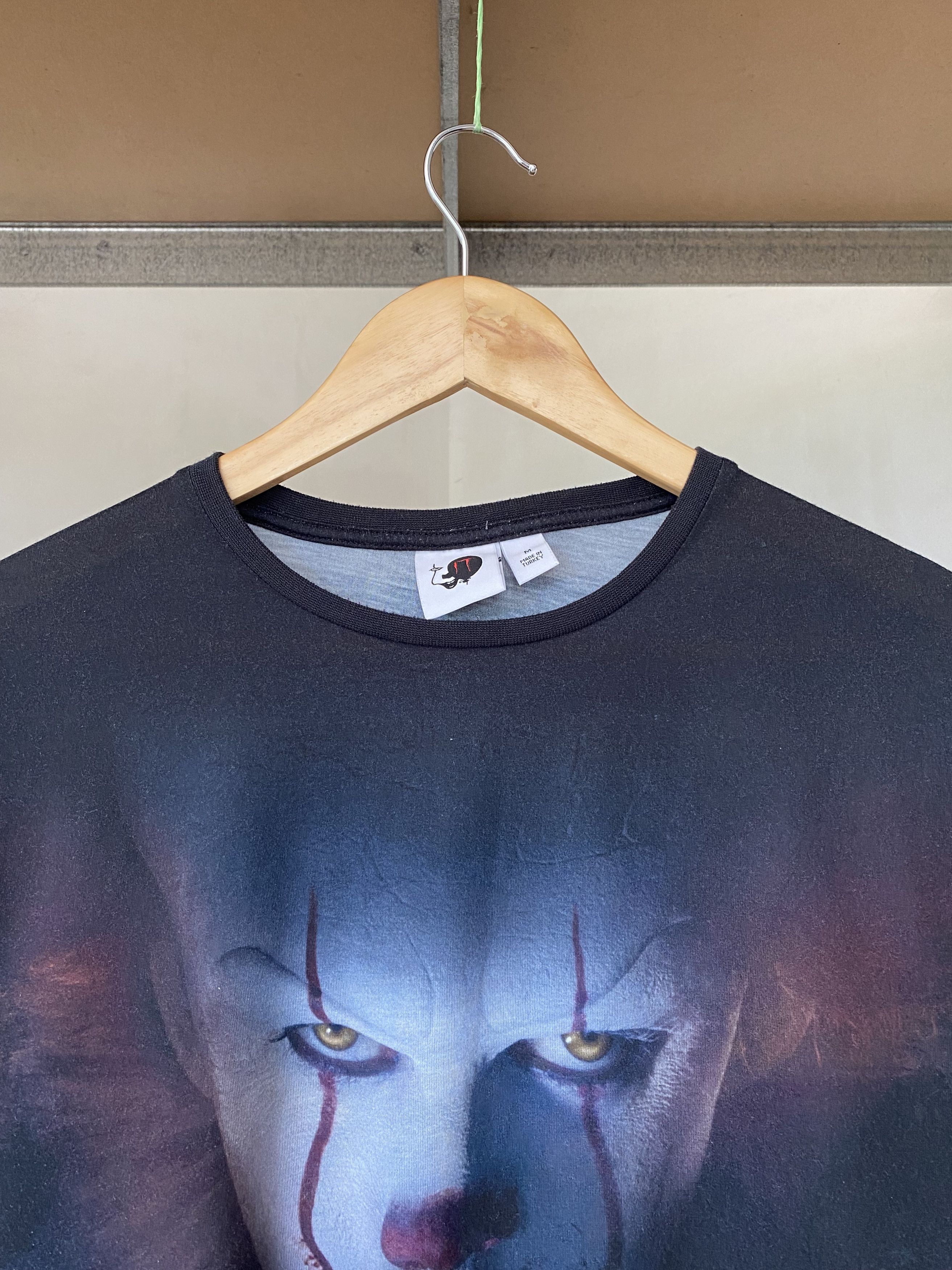 Expert Horror Vintage 2000s It Horror Movie All Over Print T-shirt Size US M / EU 48-50 / 2 - 3 Thumbnail