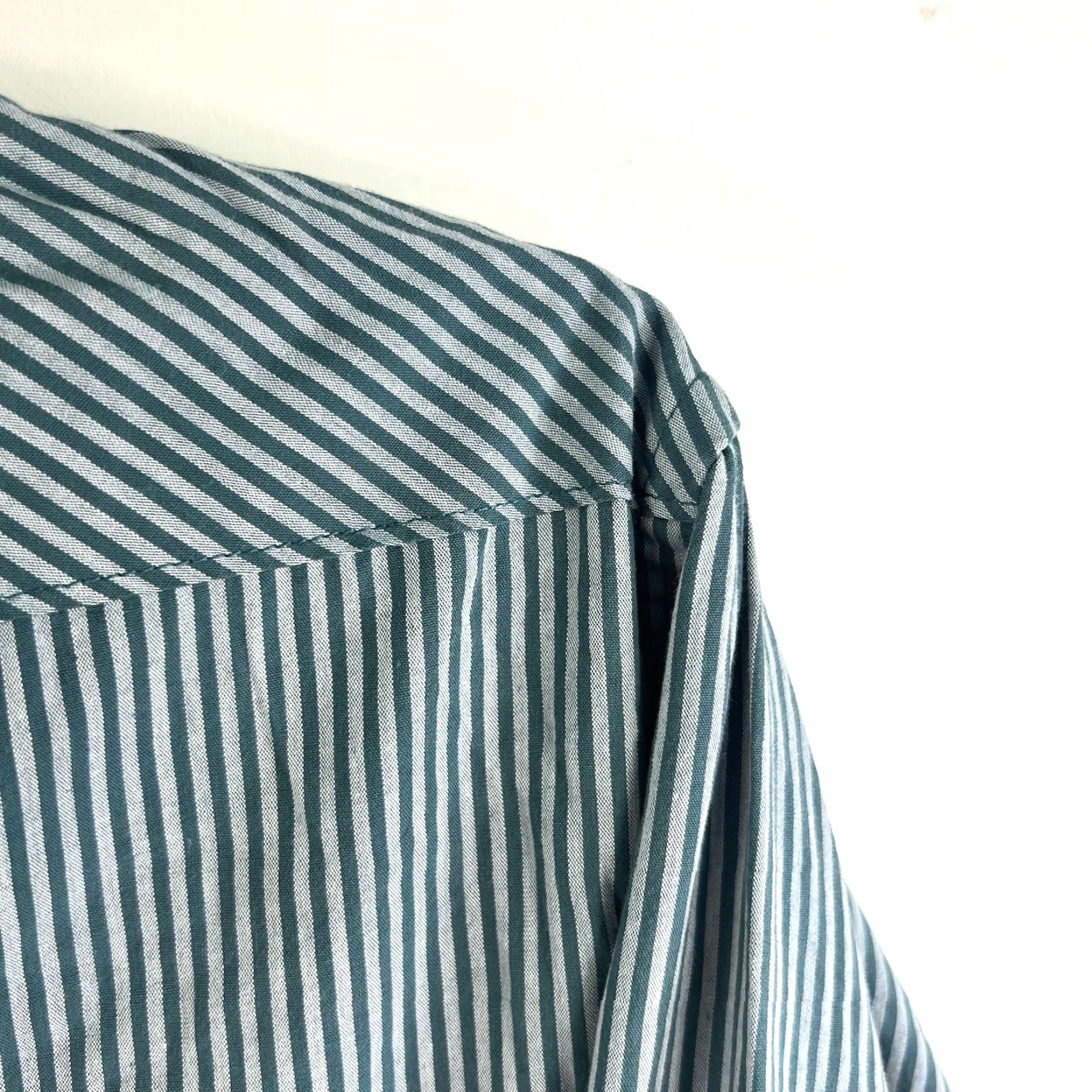 Rocawear VINTAGE Rocawear Men's Shirt Large Green Striped Casual Long Sleeve 6XL Size US XXL / EU 58 / 5 - 2 Thumbnail