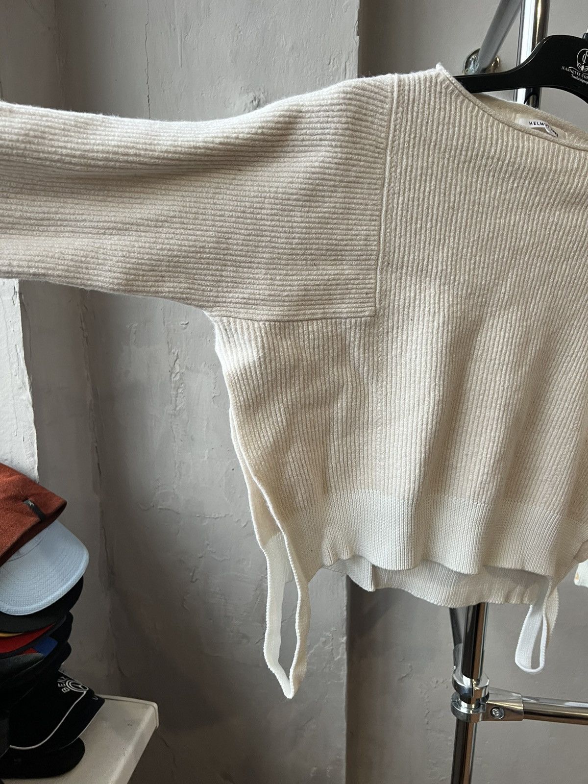 Helmut Lang HELMUT LANG CASHMERE/WOOL ASYMMETRIC WHITE SWEATER KNIT SZ S Size S / US 4 / IT 40 - 8 Thumbnail