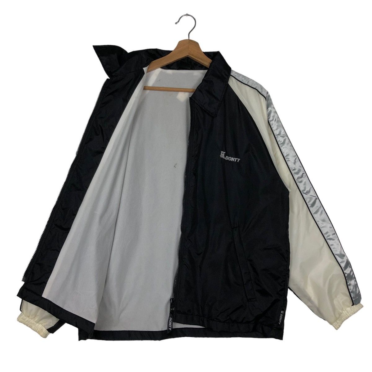 Japanese Brand 🔥90’s Vintage Skate Jacket Donty Big Logo Snap Button Size US M / EU 48-50 / 2 - 8 Thumbnail