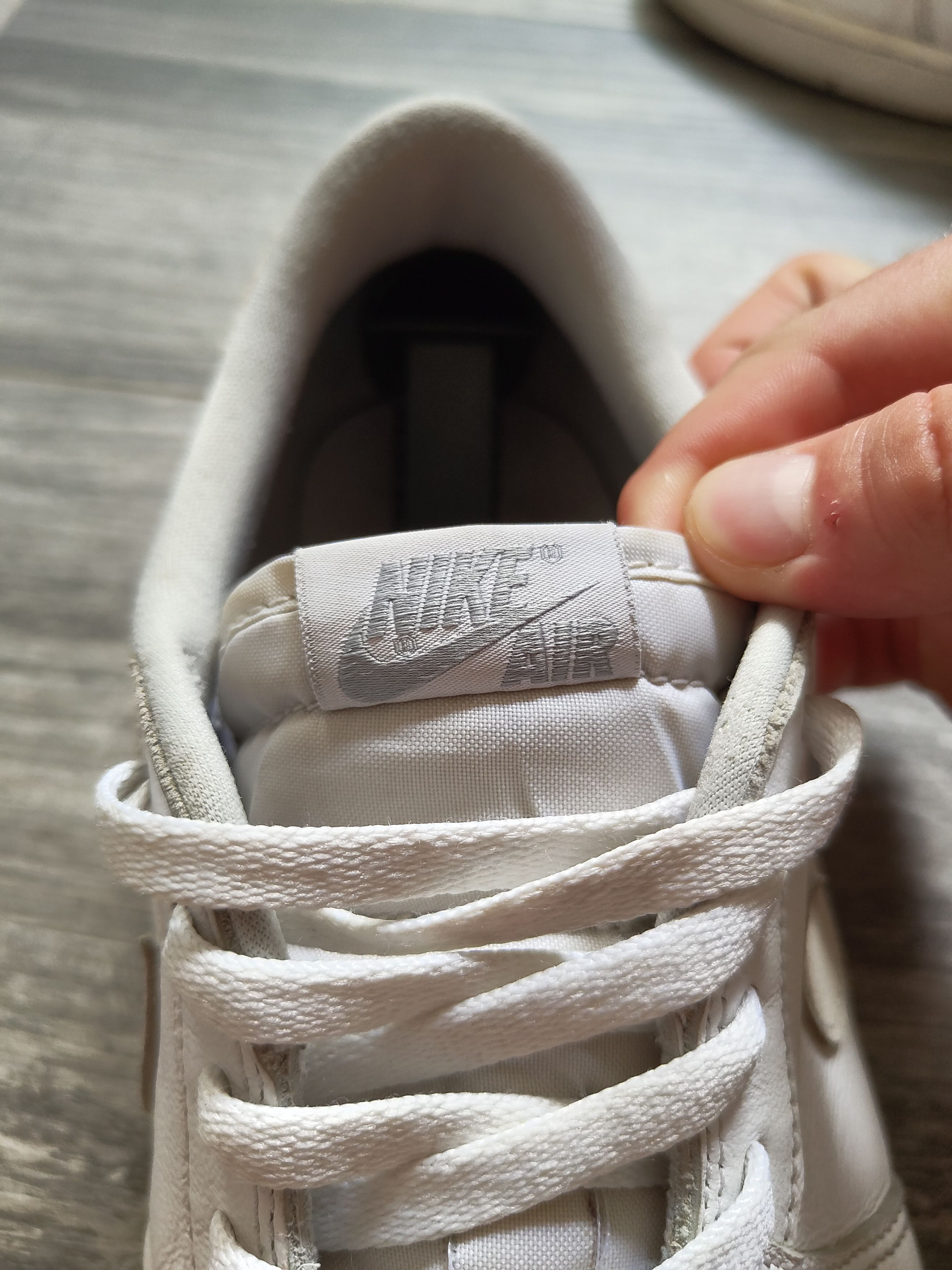 Jordan Brand Jordan 1 Low Neutral Grey OG 2021 Size US 12 / EU 45 - 7 Thumbnail