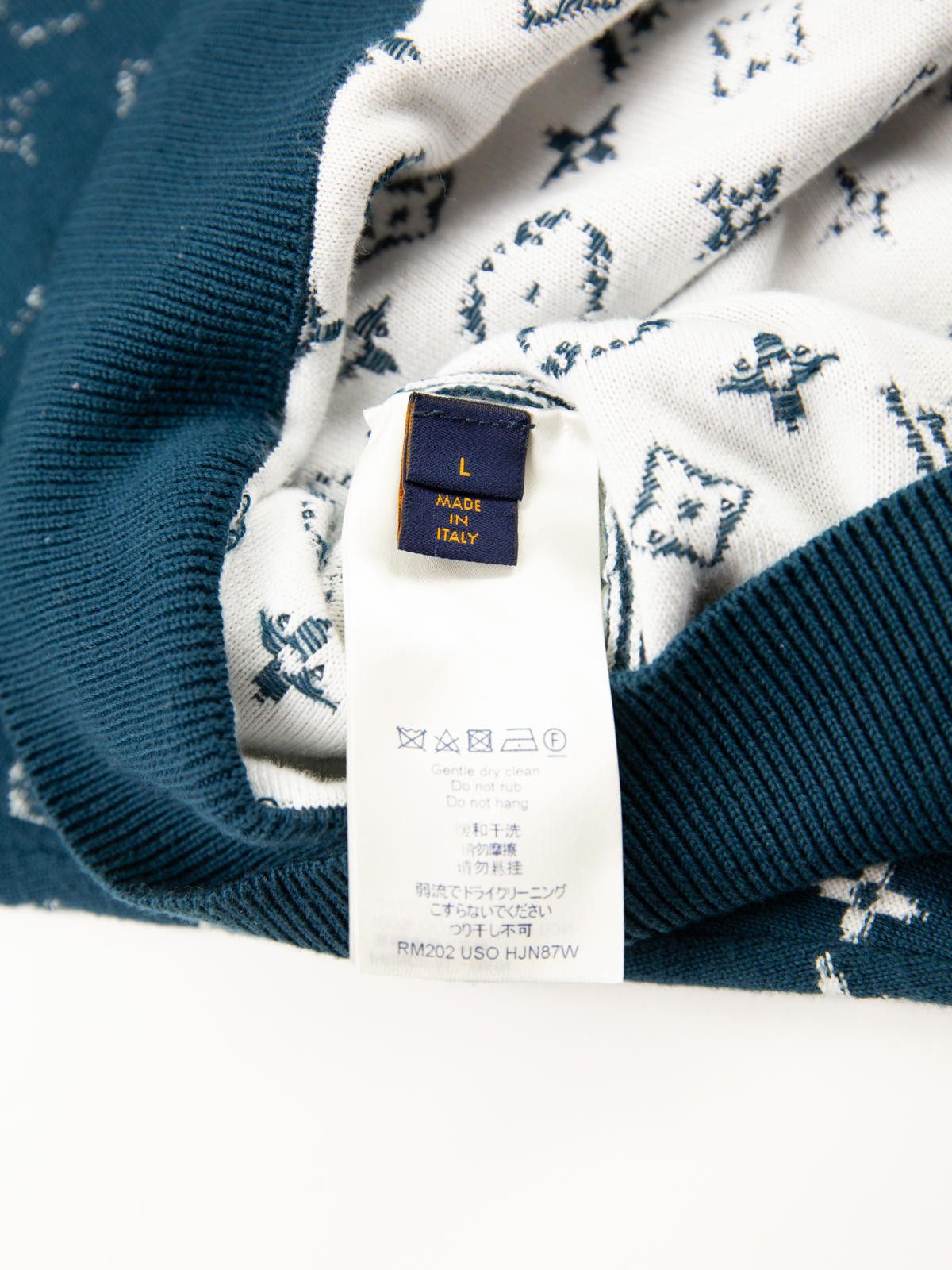 Louis Vuitton Louis Vuitton Mens LVSE Monogram Degradé Crewneck Large Blue Size US L / EU 52-54 / 3 - 7 Thumbnail