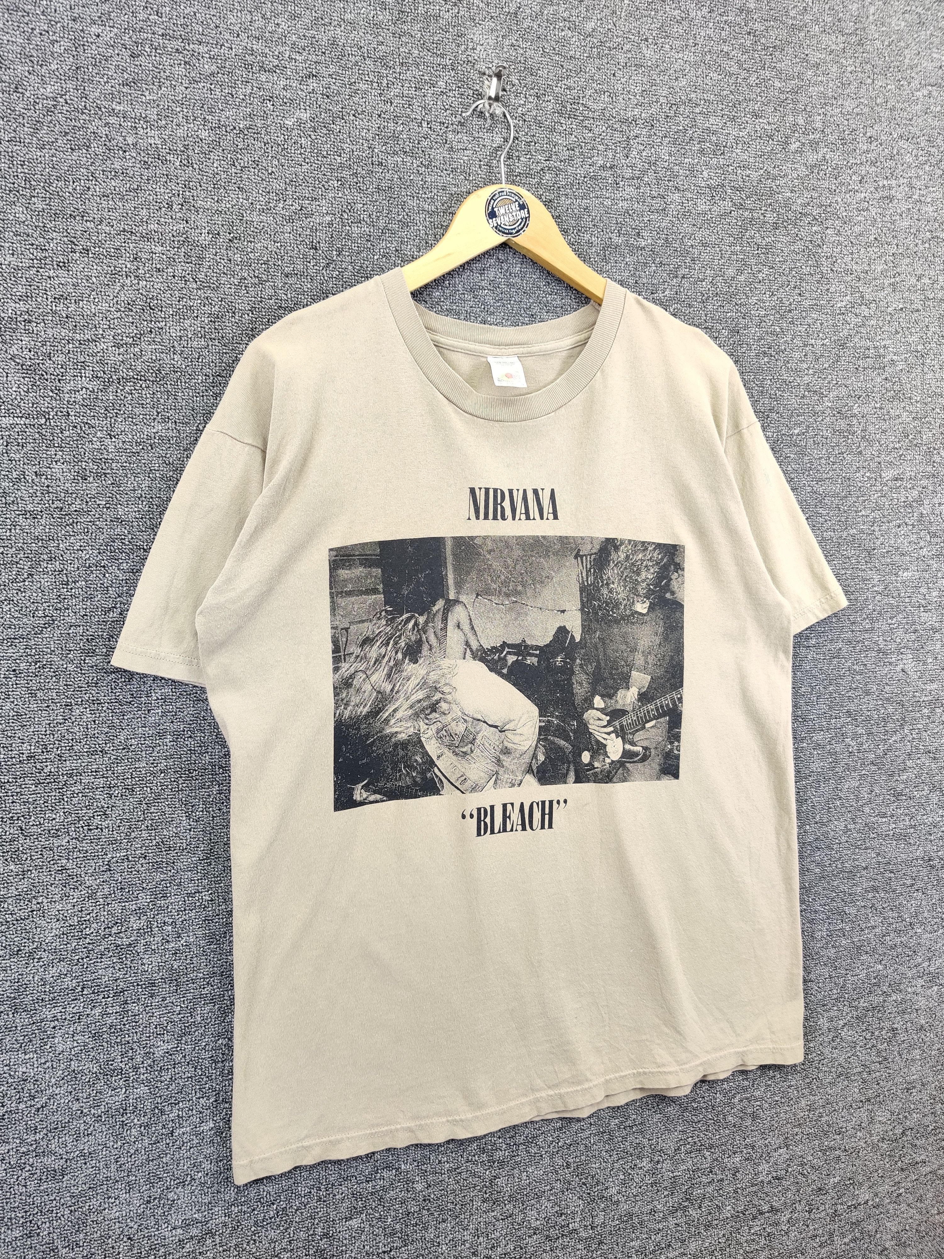 Band Tees Vintage Nirvana Bleach Sub Pop Tee Tshirt Size US L / EU 52-54 / 3 - 5 Thumbnail