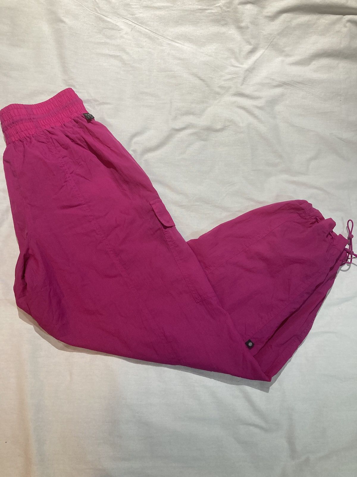 Athleta Keys Athleta Alicia Keys cargo pants, Women’s size XS Size 25" / US 0 / IT 36 - 9 Thumbnail