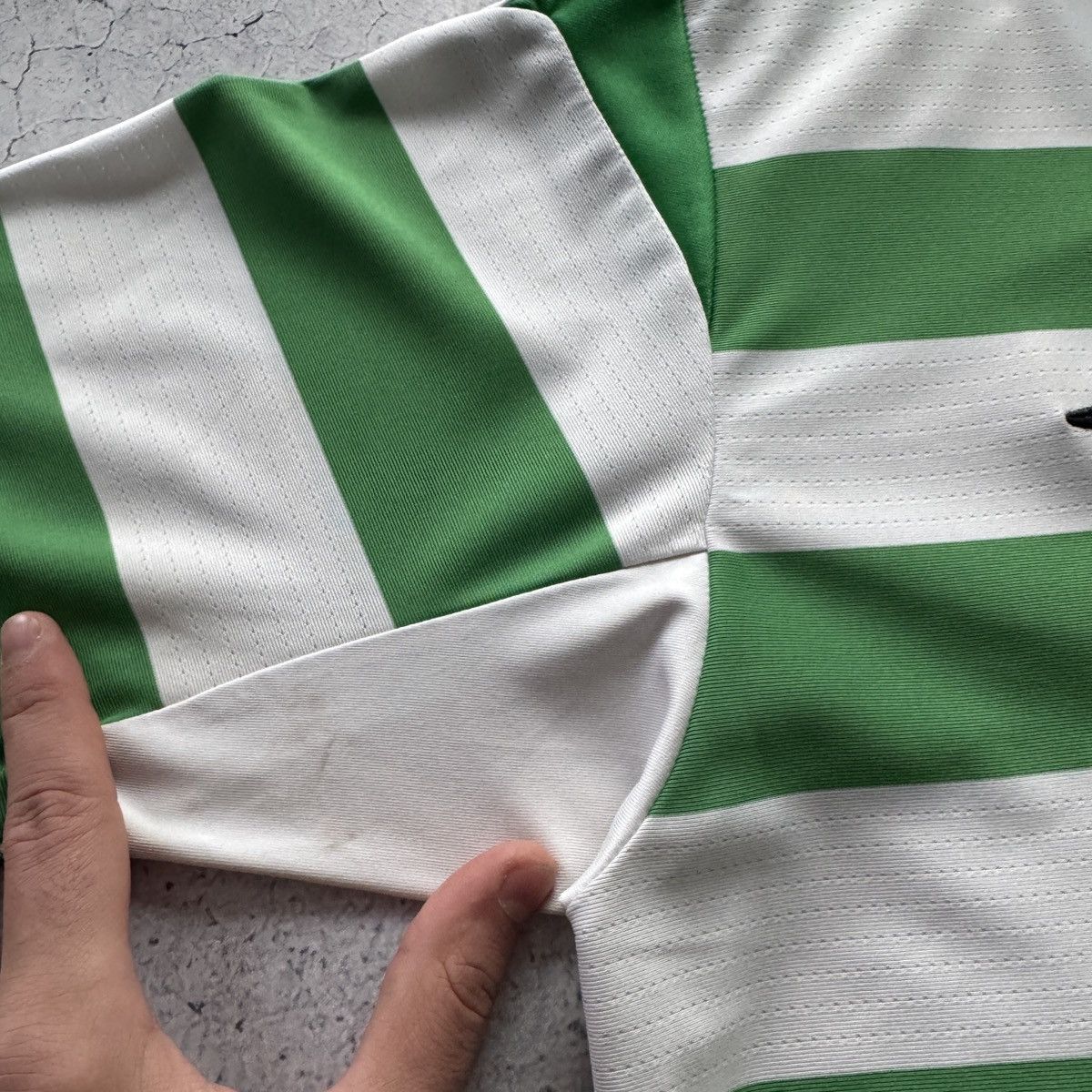 Umbro Celtic Home 2004/2005 Umbro Soccer Jersey Vintage Shirt Size US XL / EU 56 / 4 - 5 Thumbnail