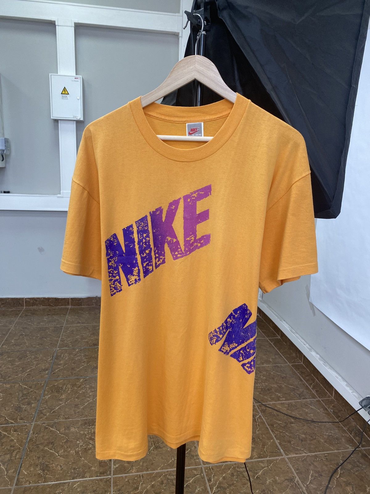 Nike 🇺🇸 Vintage 90s Nike 3D Made in USA T-Shirt Retro Rare Y2K Size US XL / EU 56 / 4 - 1 Thumbnail