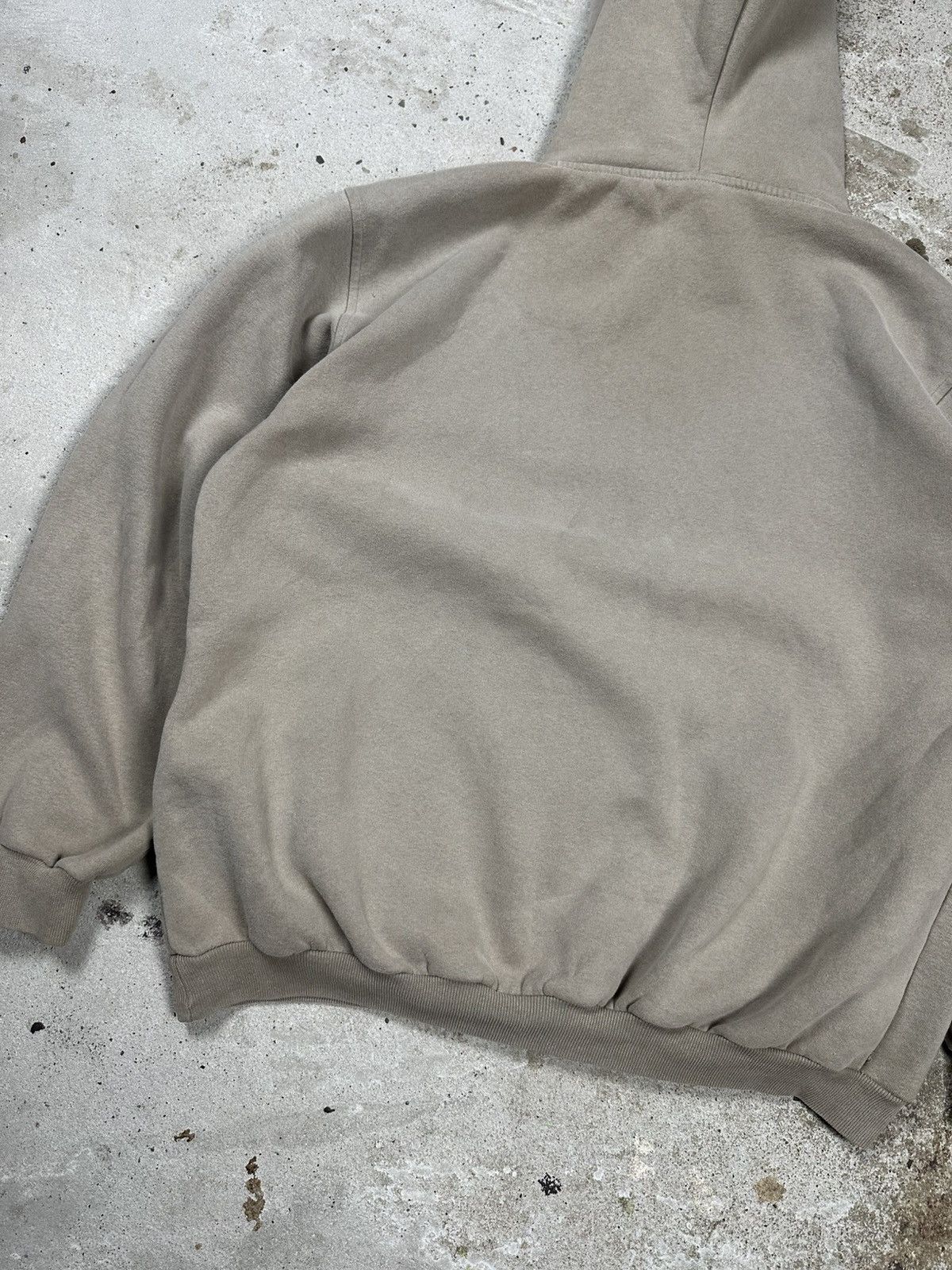Nike Vintage Y2K Nike Beige Boxy Fit Hoodie Swoosh Print Size US M / EU 48-50 / 2 - 14 Thumbnail