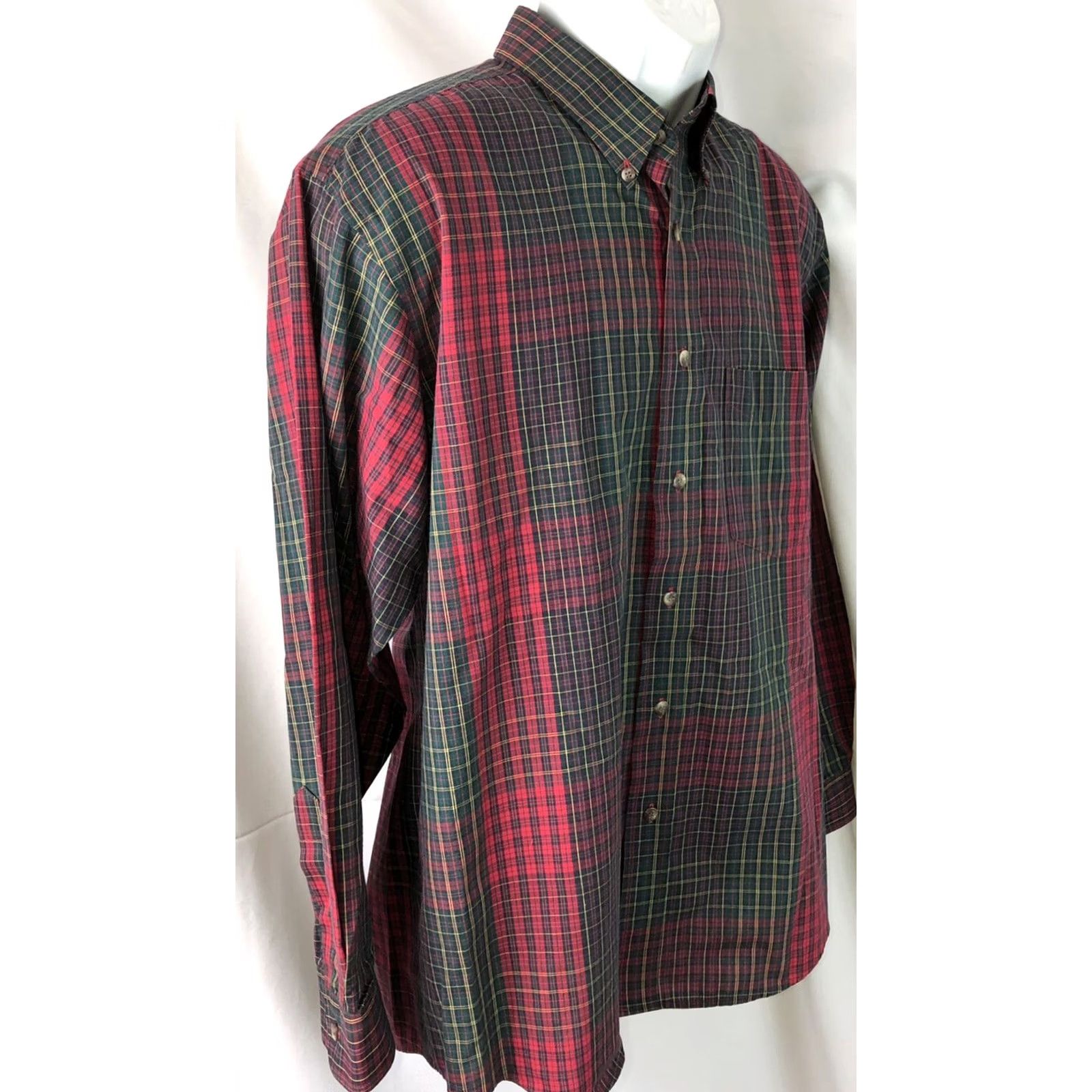 Van Heusen Van Heusen Shirt L Red/Green Plaid Oxford Long Sleeve Button Up Preppy Cabin Size US L / EU 52-54 / 3 - 2 Thumbnail